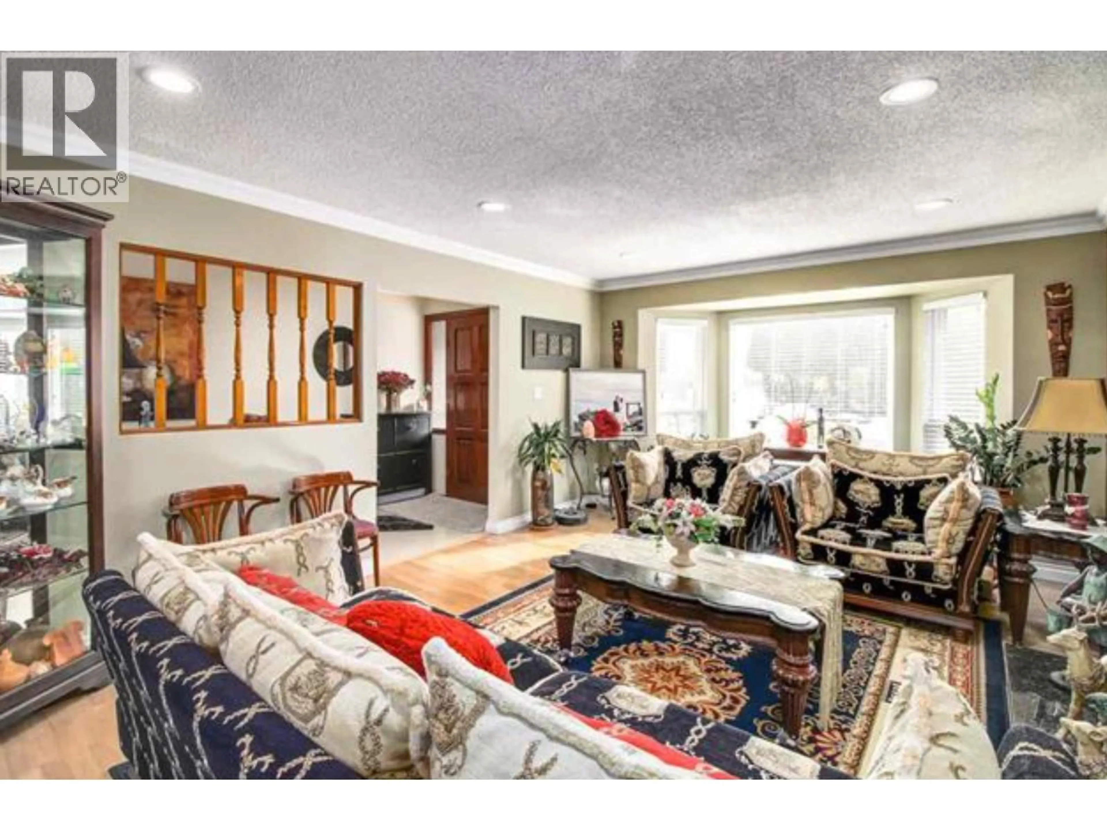 Living room with furniture, unknown for 10451 STEVESTON HIGHWAY, Richmond British Columbia V7A1N3