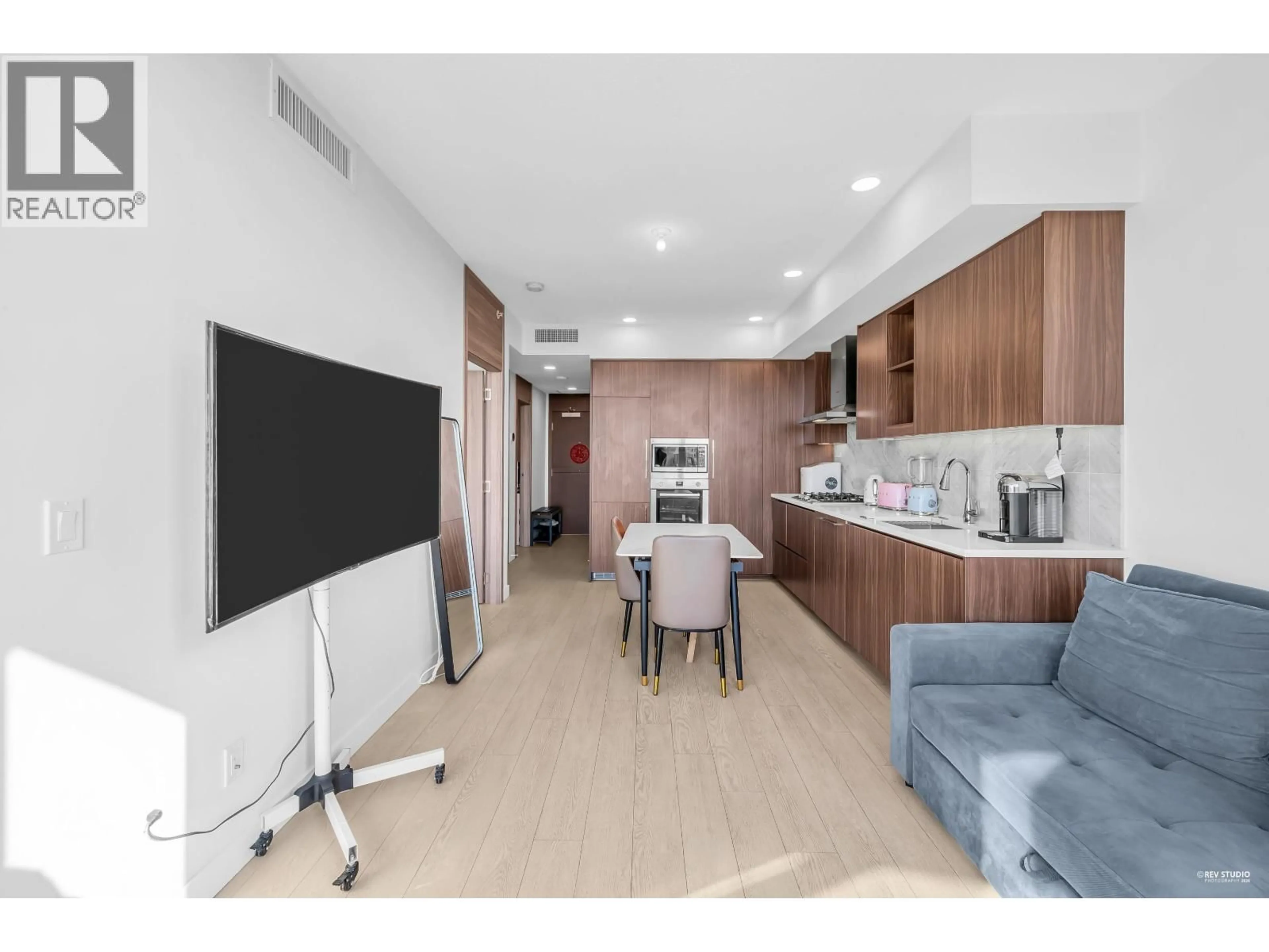 Open concept kitchen, unknown for 1018 - 3300 KETCHESON ROAD, Richmond British Columbia V6X0S5