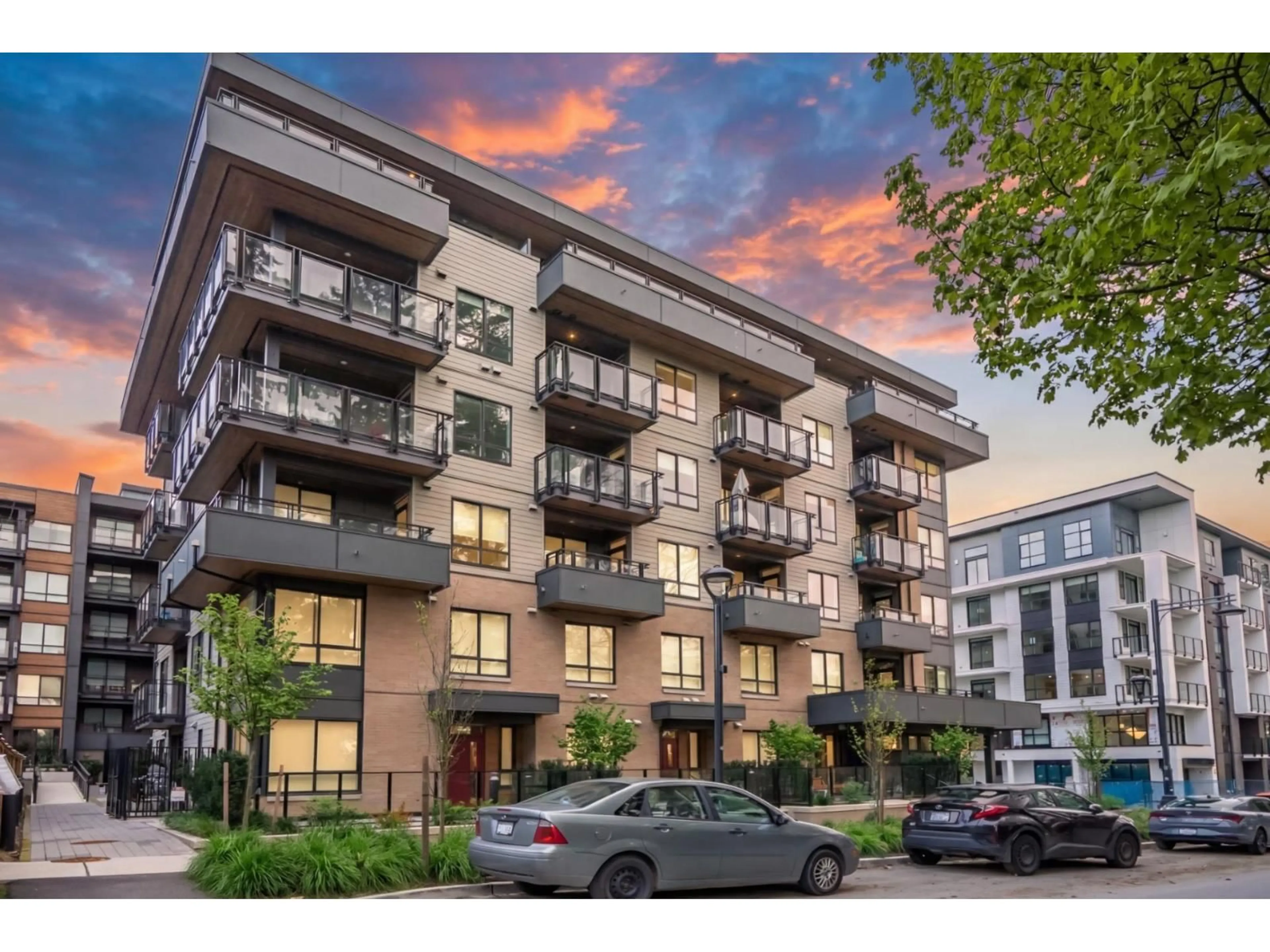 Unknown for 615 - 13439 94A AVENUE, Surrey British Columbia V3V0G9