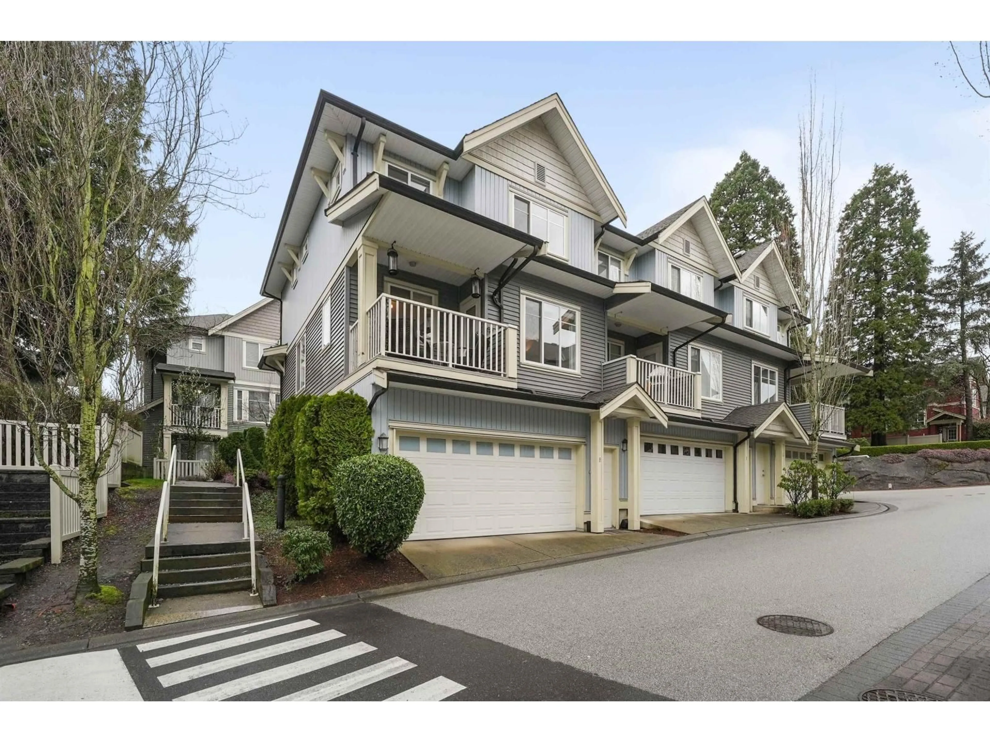 Unknown for 8 - 6575 192 STREET, Surrey British Columbia V4N5T8