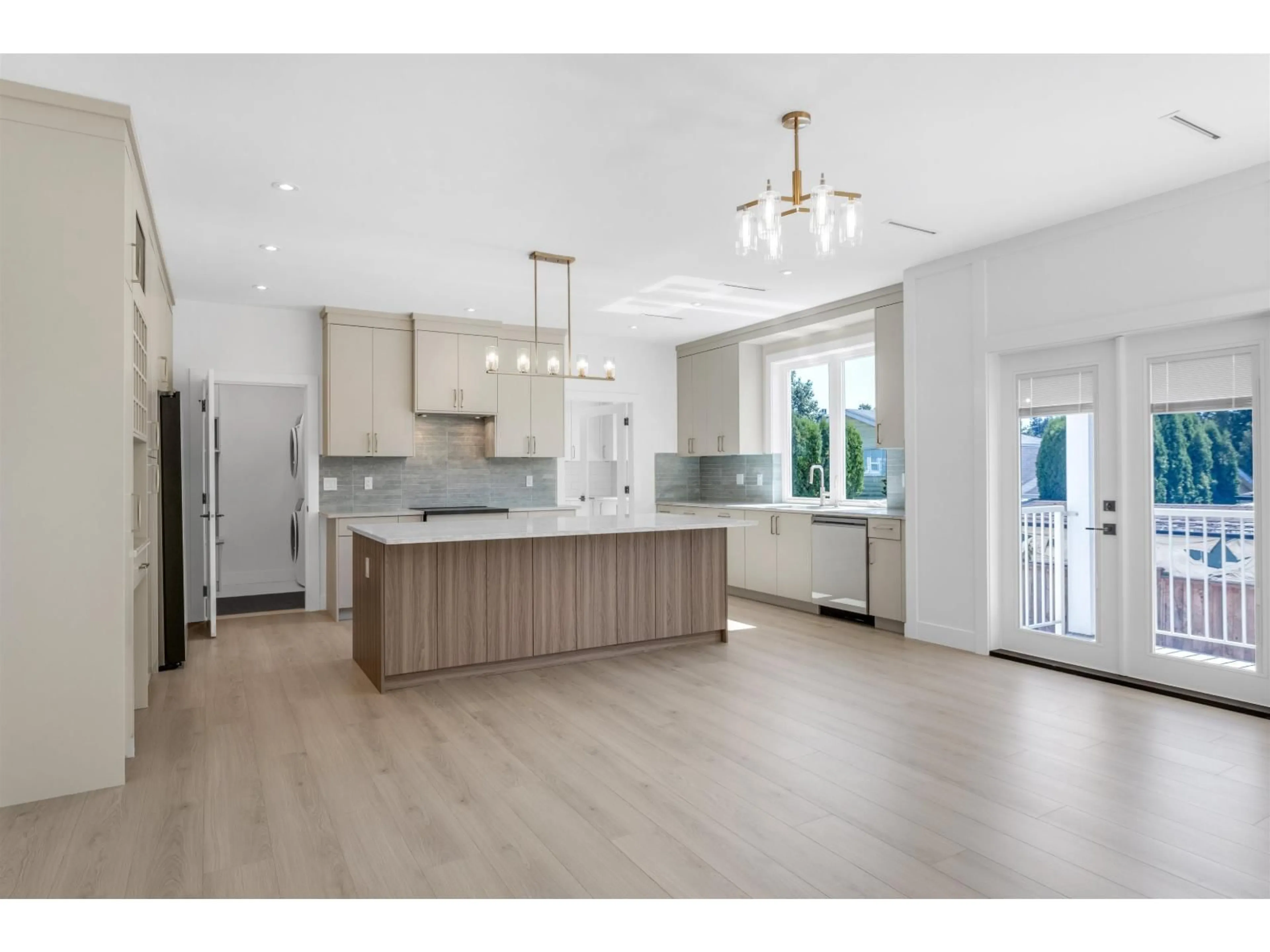 Open concept kitchen, unknown for 27144 35TH AVENUE, Langley British Columbia V4W0A5