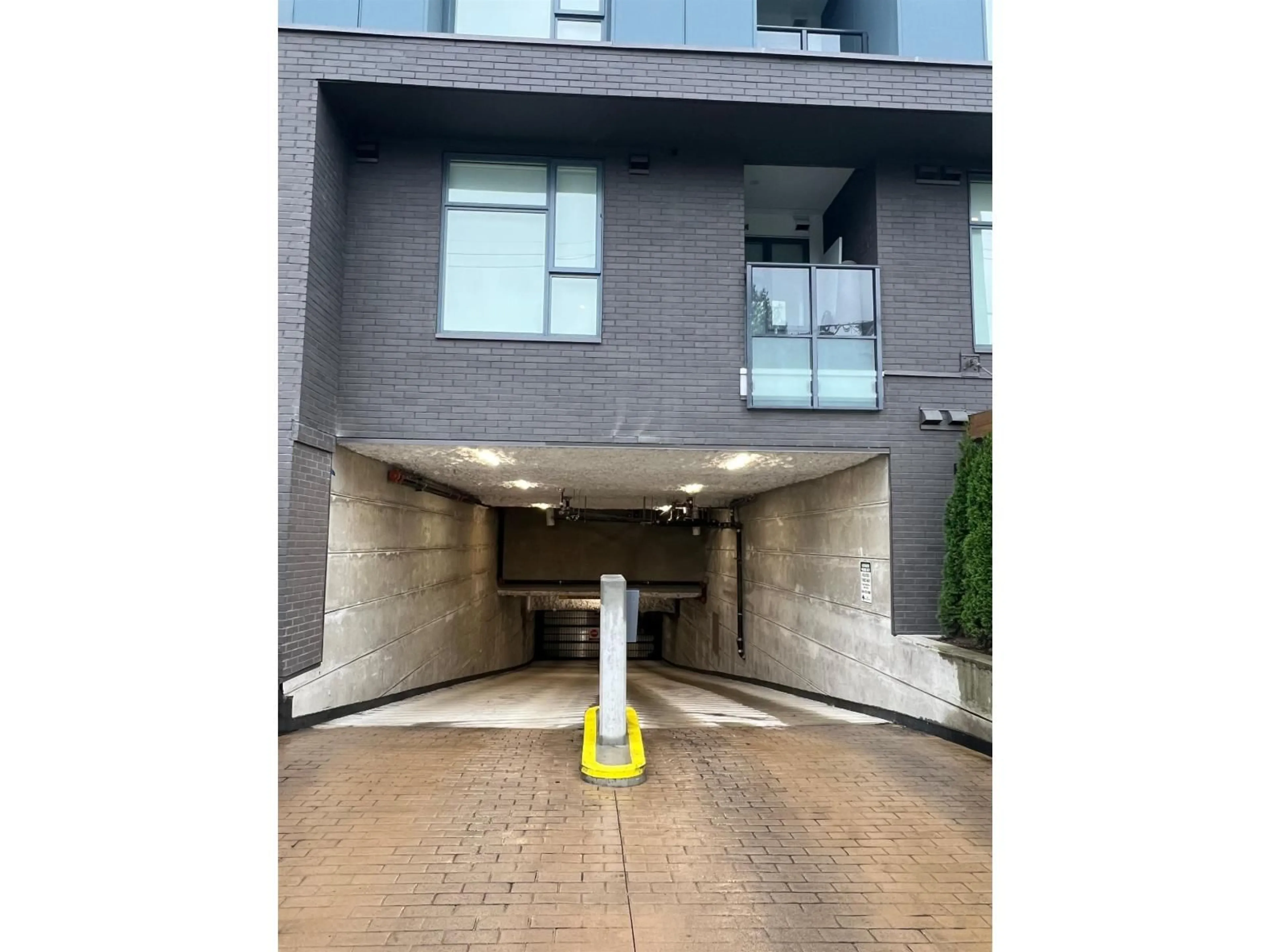 Parking for 608 - 10828 139A STREET, Surrey British Columbia V3R0H3