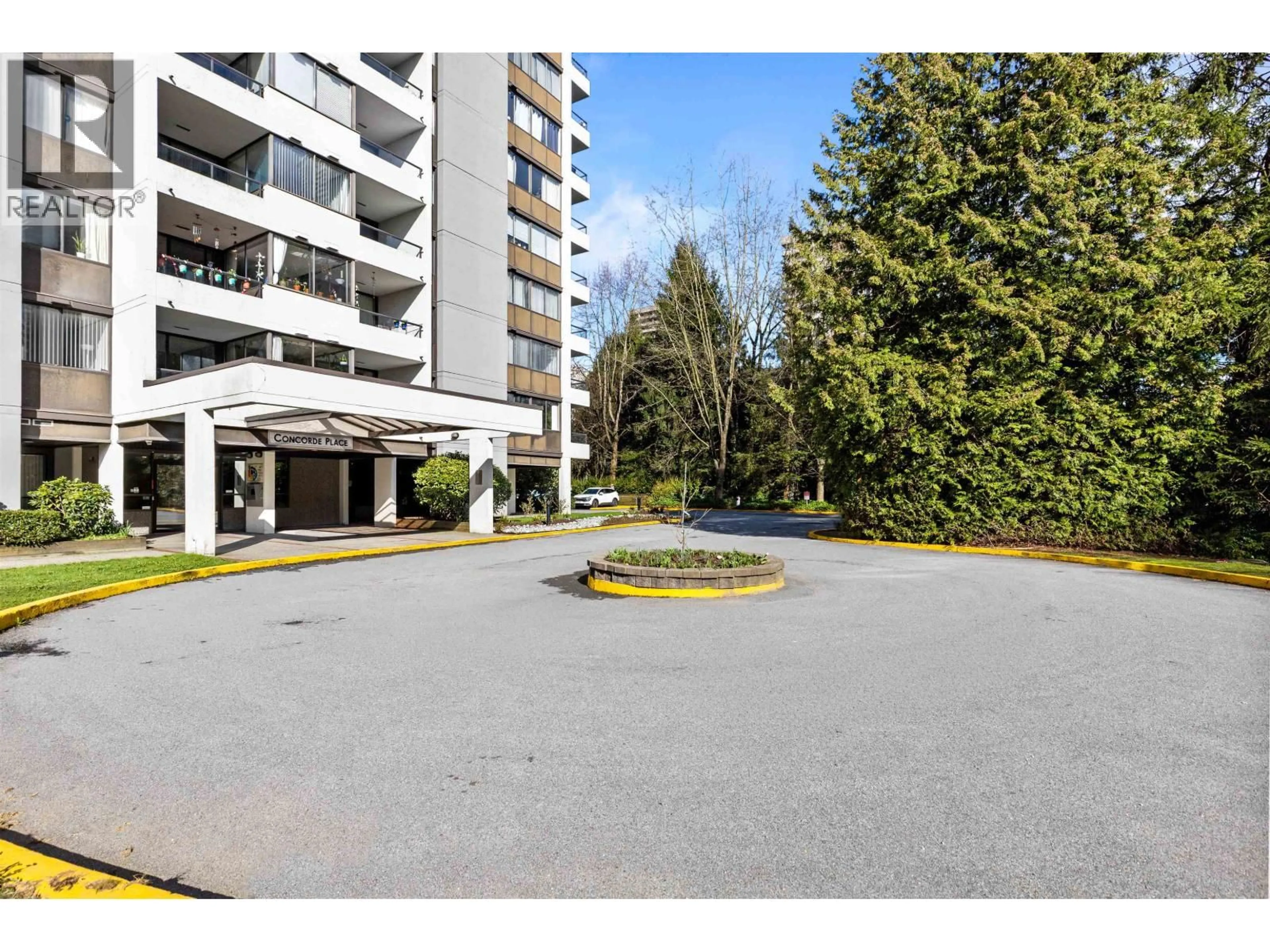 Unknown for 306 - 9521 CARDSTON COURT, Burnaby British Columbia V3N4R8