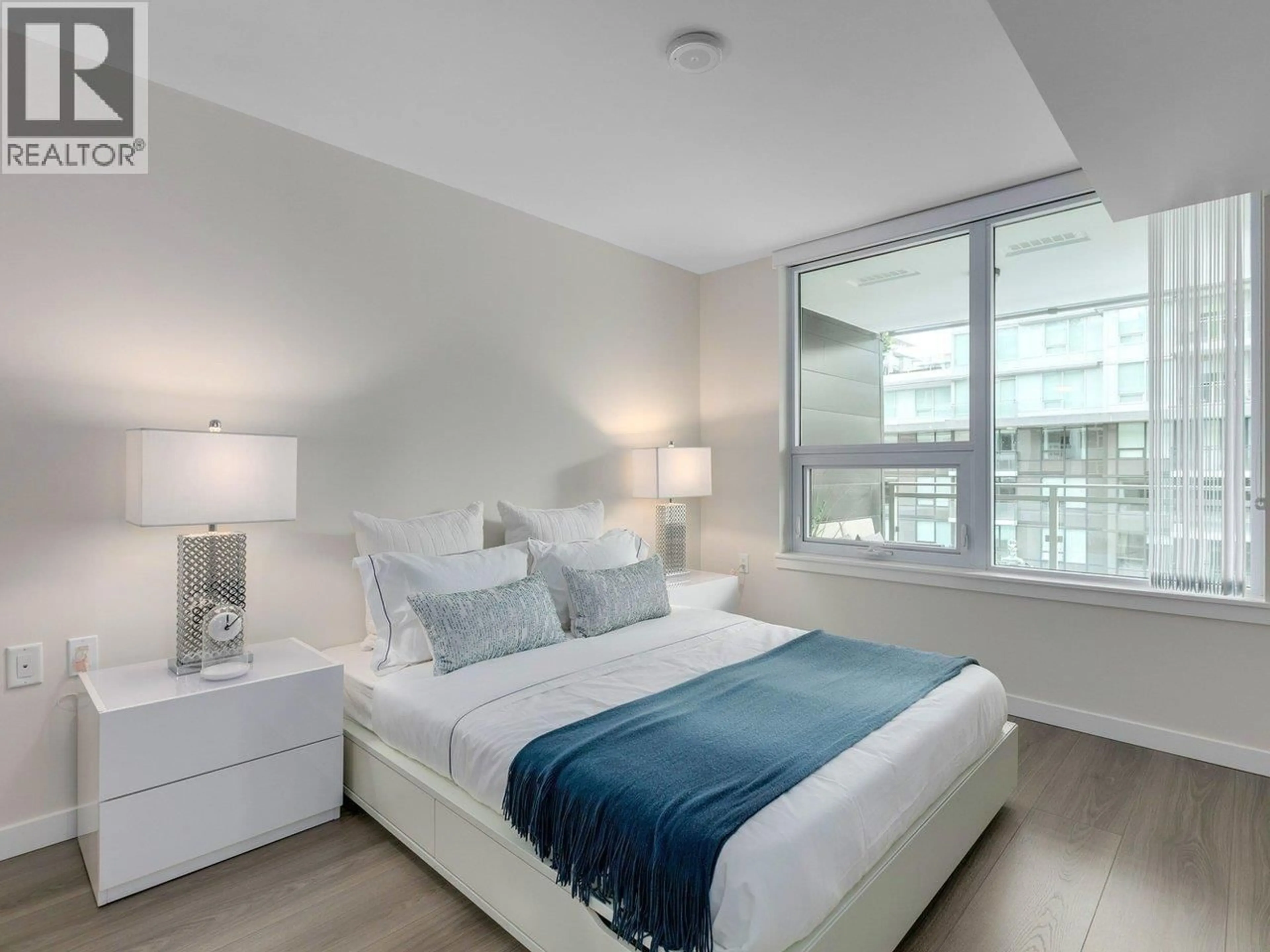 Bedroom with bed, unknown for 907 - 8699 HAZELBRIDGE WAY, Richmond British Columbia V6X0T4