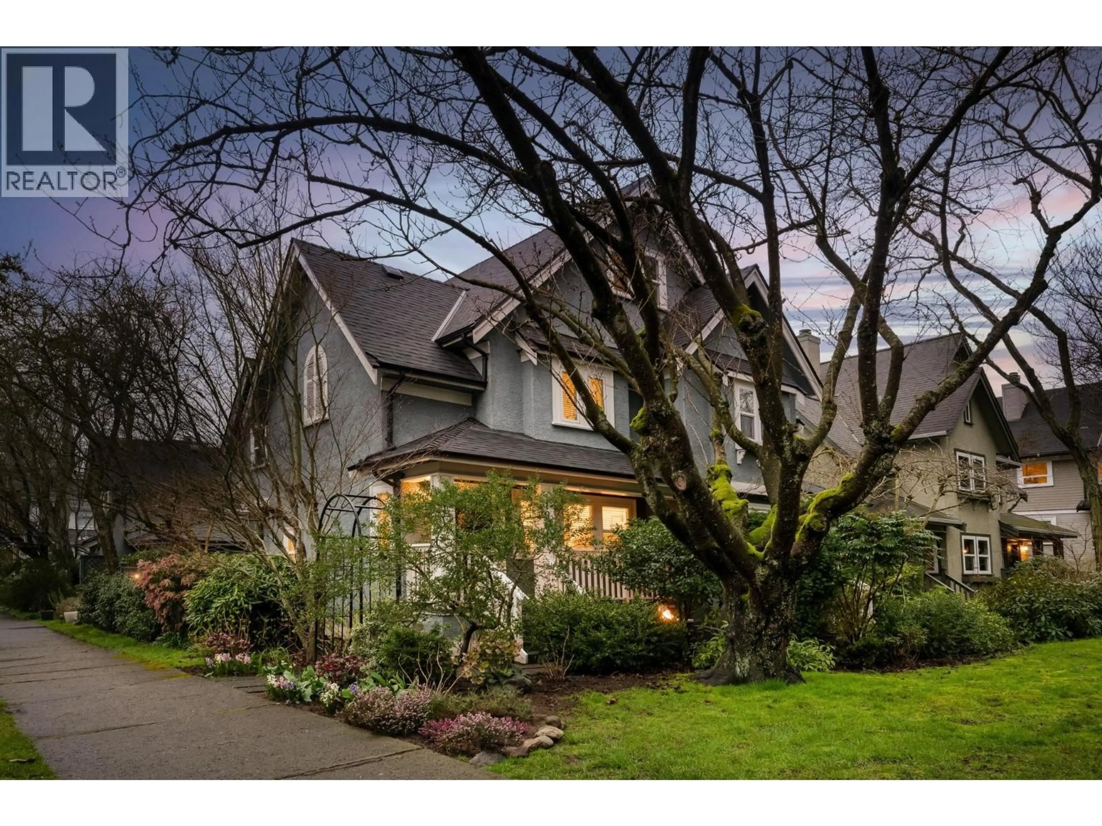 Unknown for 195 13TH AVENUE, Vancouver British Columbia V5Y1V8