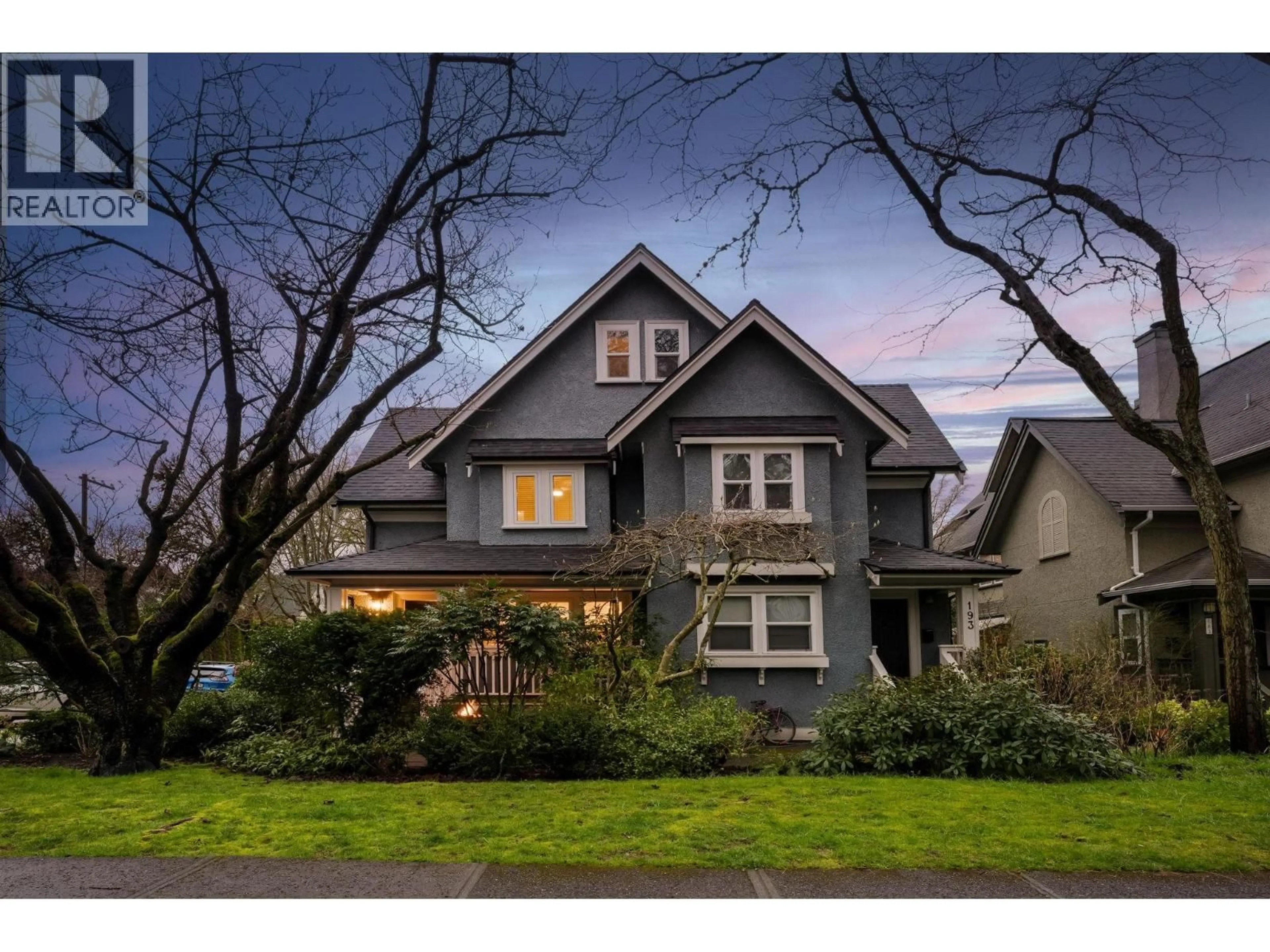 Home with vinyl exterior material, street for 195 13TH AVENUE, Vancouver British Columbia V5Y1V8