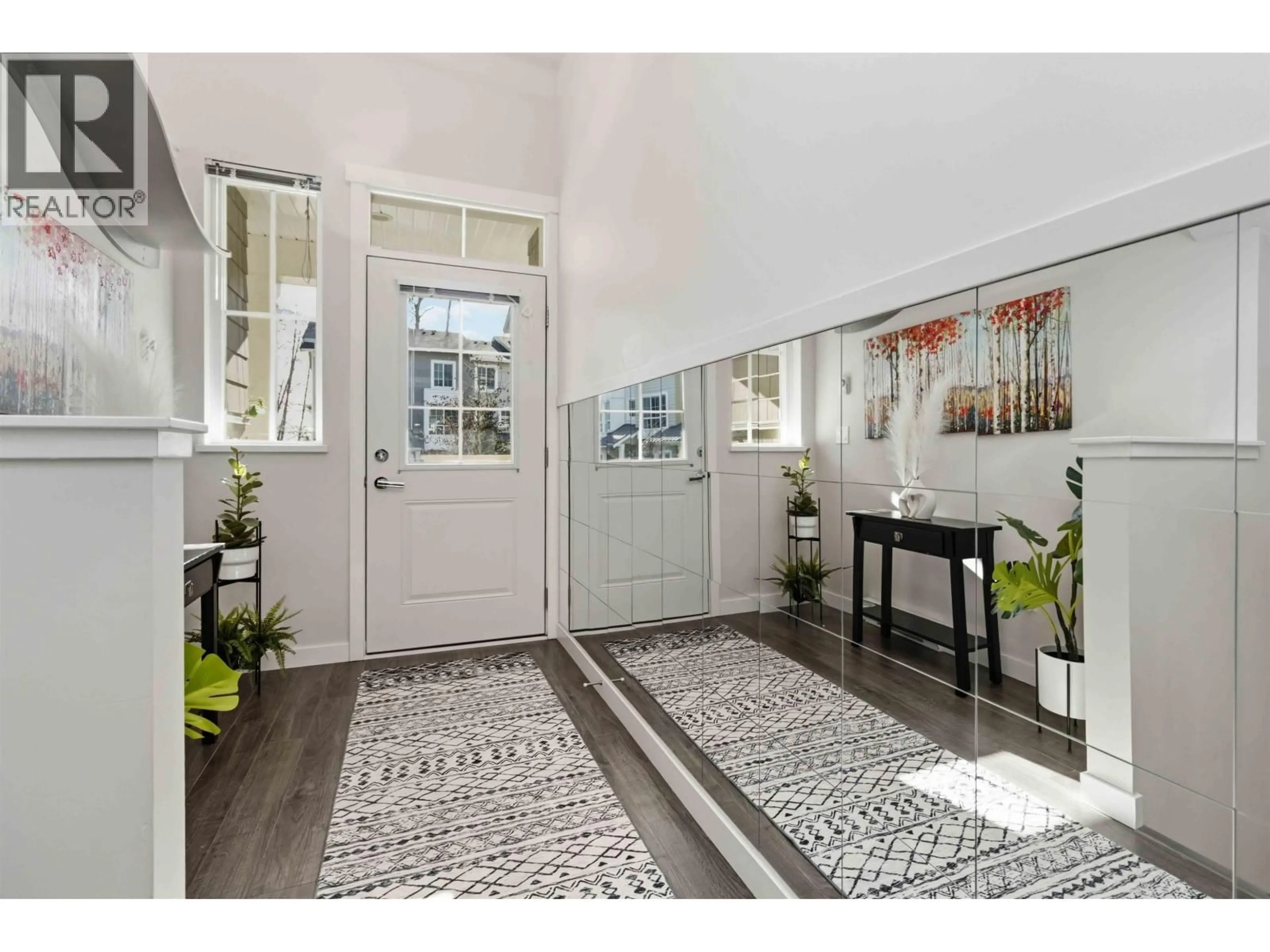 Indoor entryway for 88 - 5551 ADMIRAL WAY, Ladner British Columbia V4K0C3