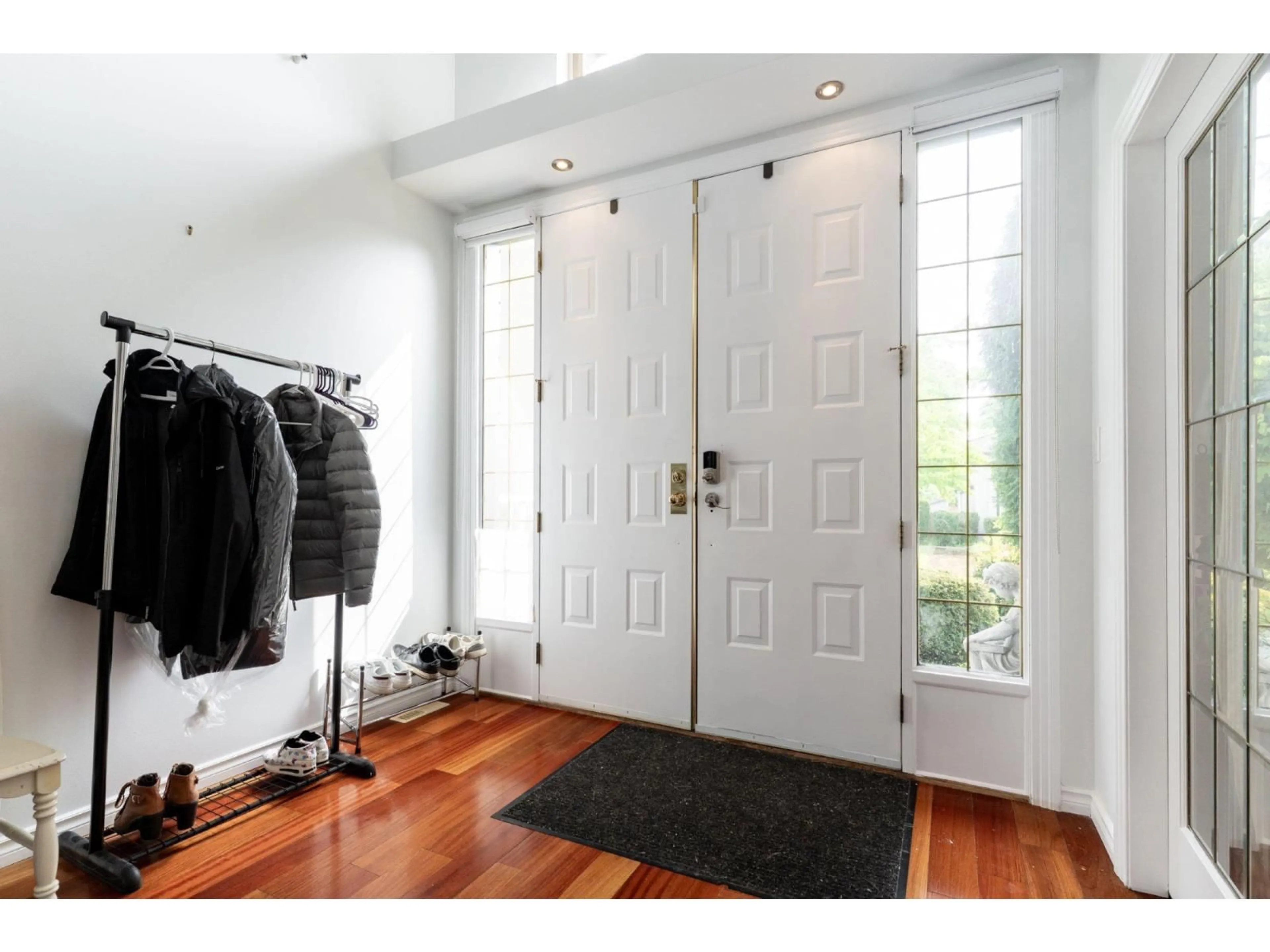 Indoor entryway for 8327 - 169A STREET STREET, Surrey British Columbia V4N4V1