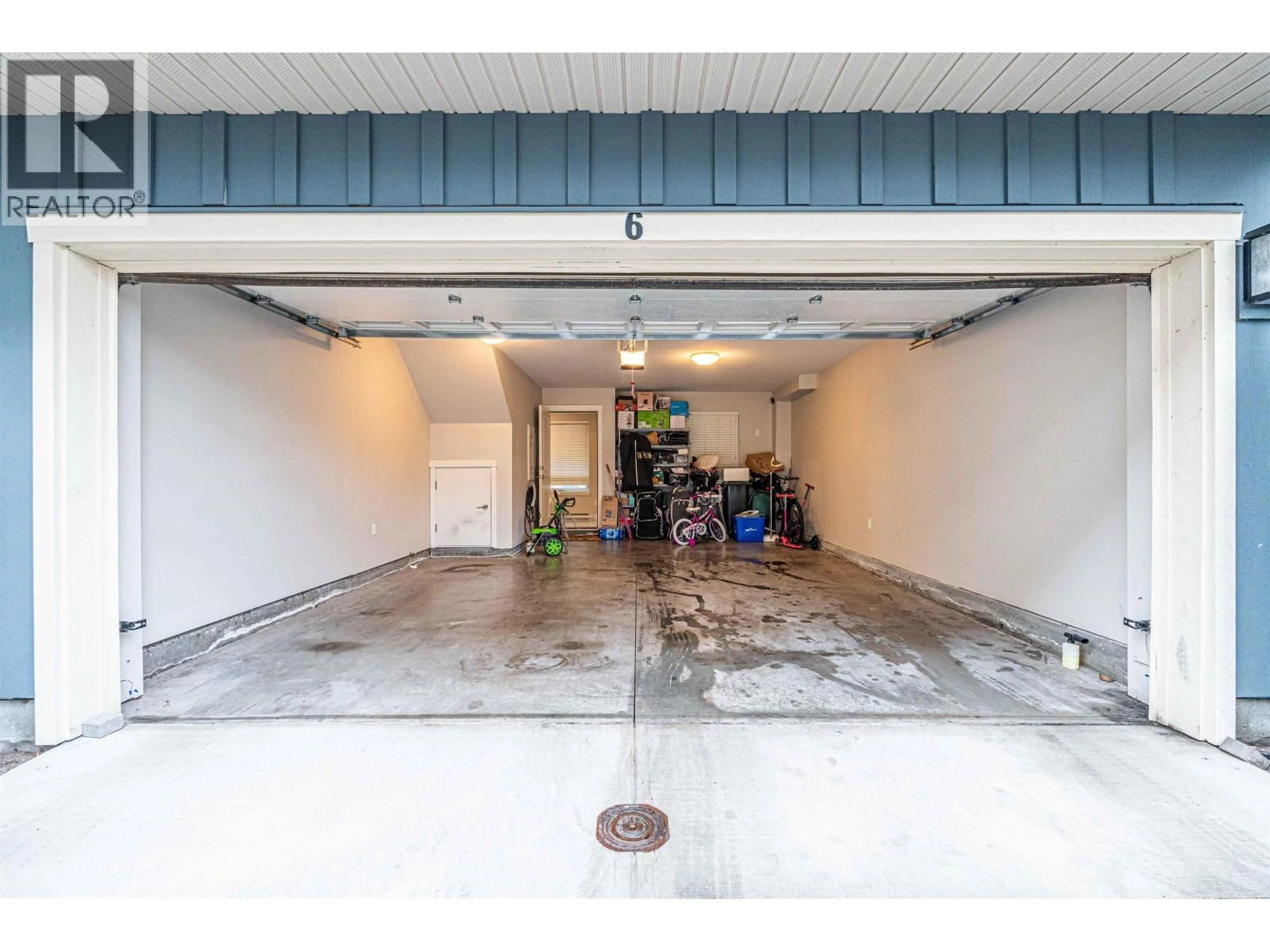 Indoor garage for 6 - 6028 MAPLE ROAD, Richmond British Columbia V7E1G5