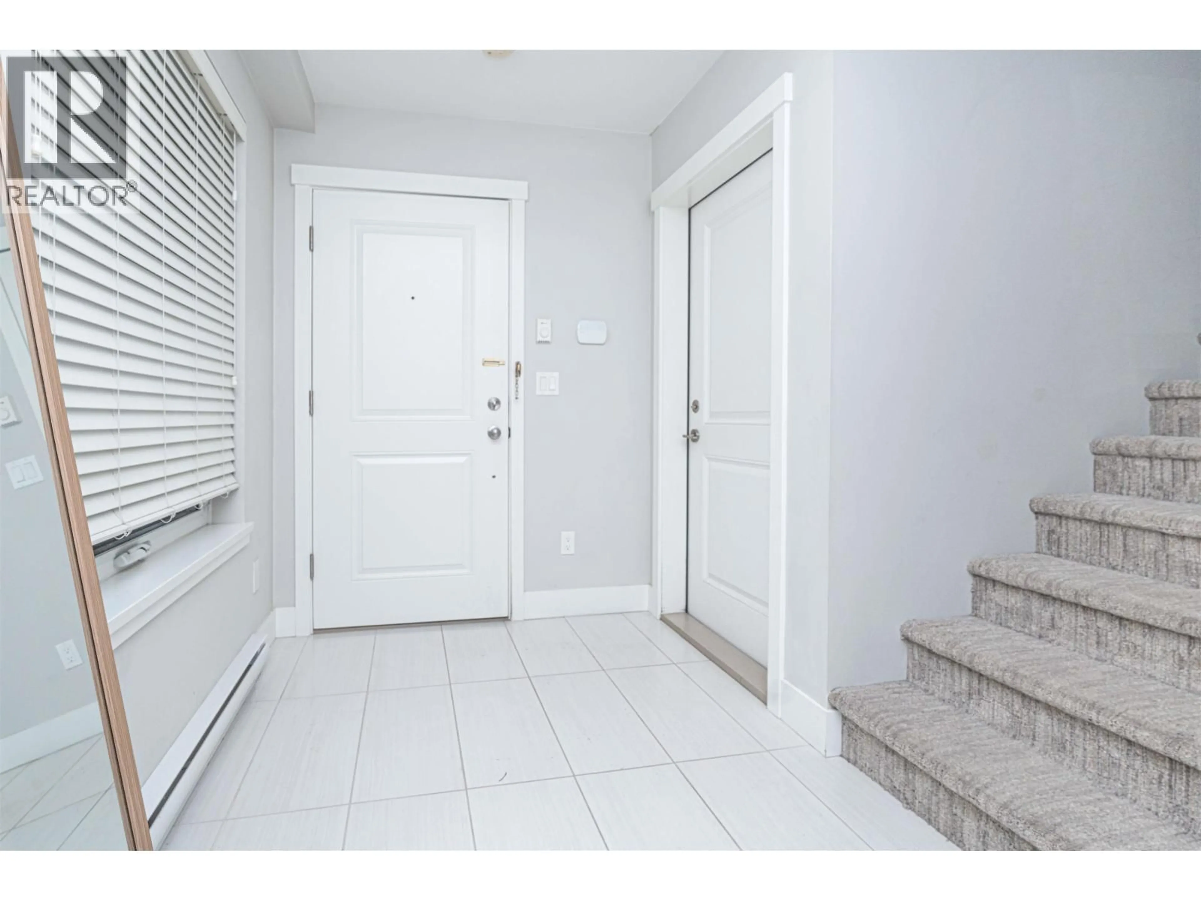 Indoor entryway for 6 - 6028 MAPLE ROAD, Richmond British Columbia V7E1G5