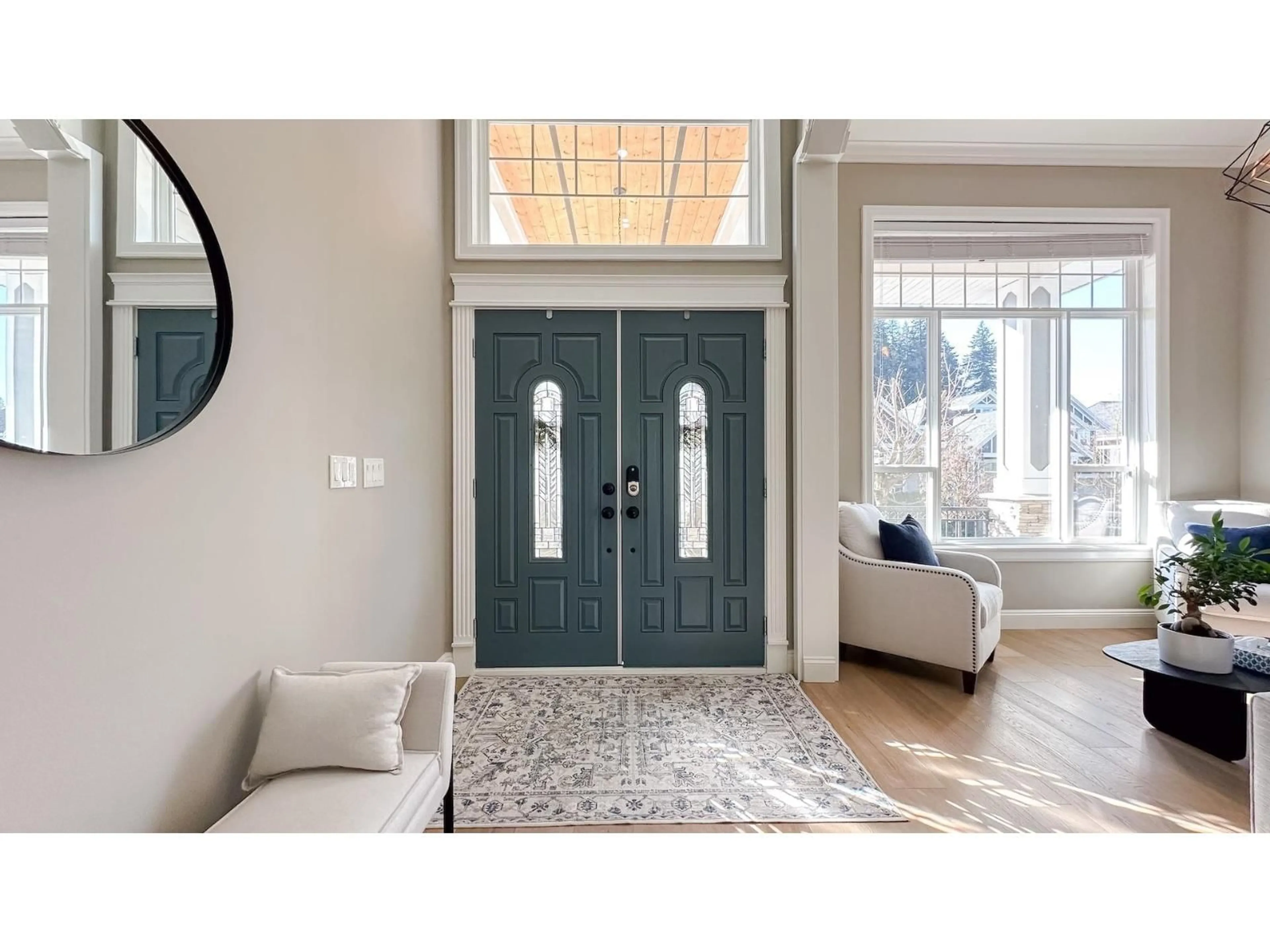 Indoor entryway for 14689 62A AVENUE, Surrey British Columbia V3S3T1