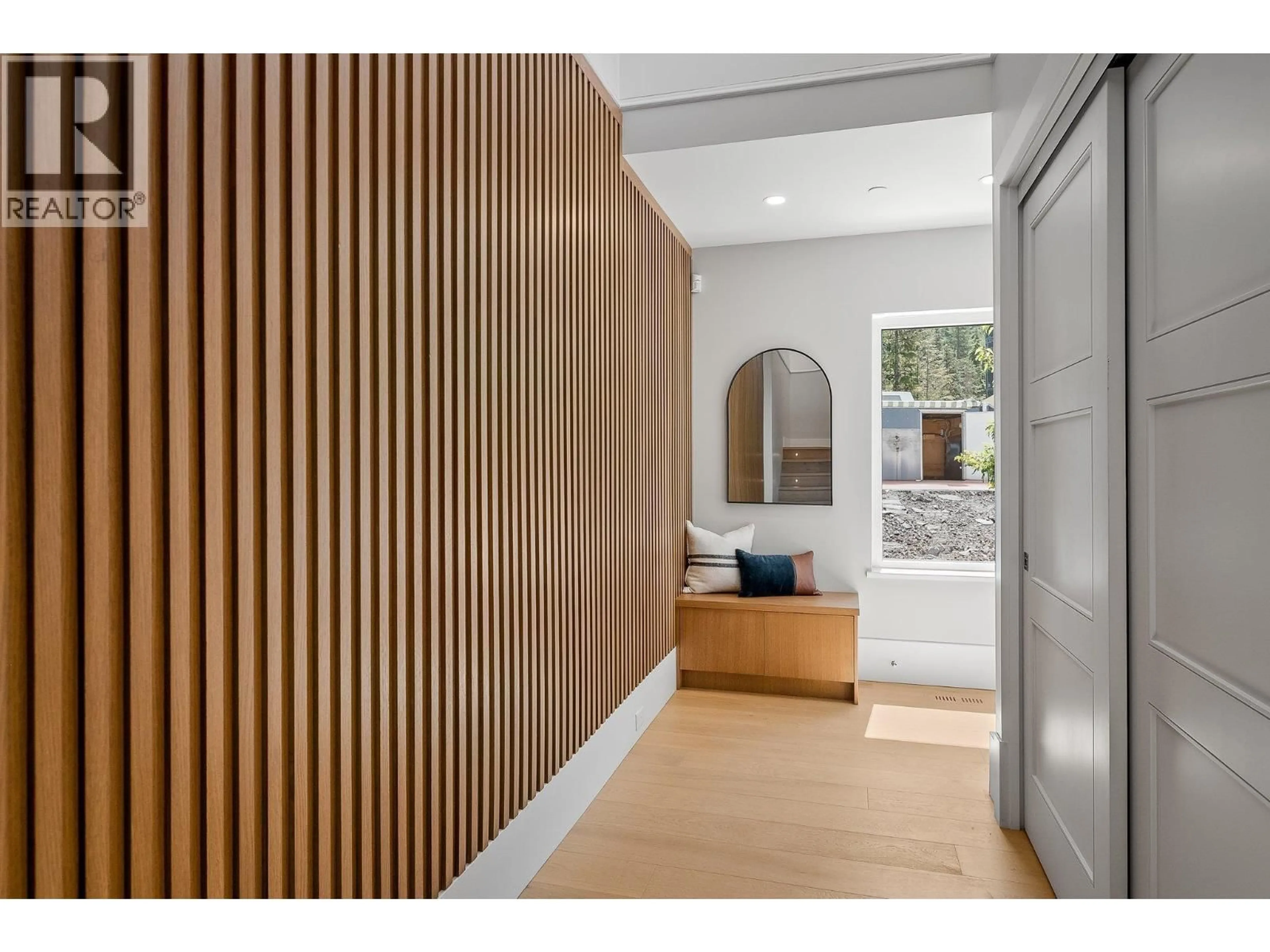 Indoor entryway for 1733 RIVER RUN PLACE, Whistler British Columbia V8E1P4