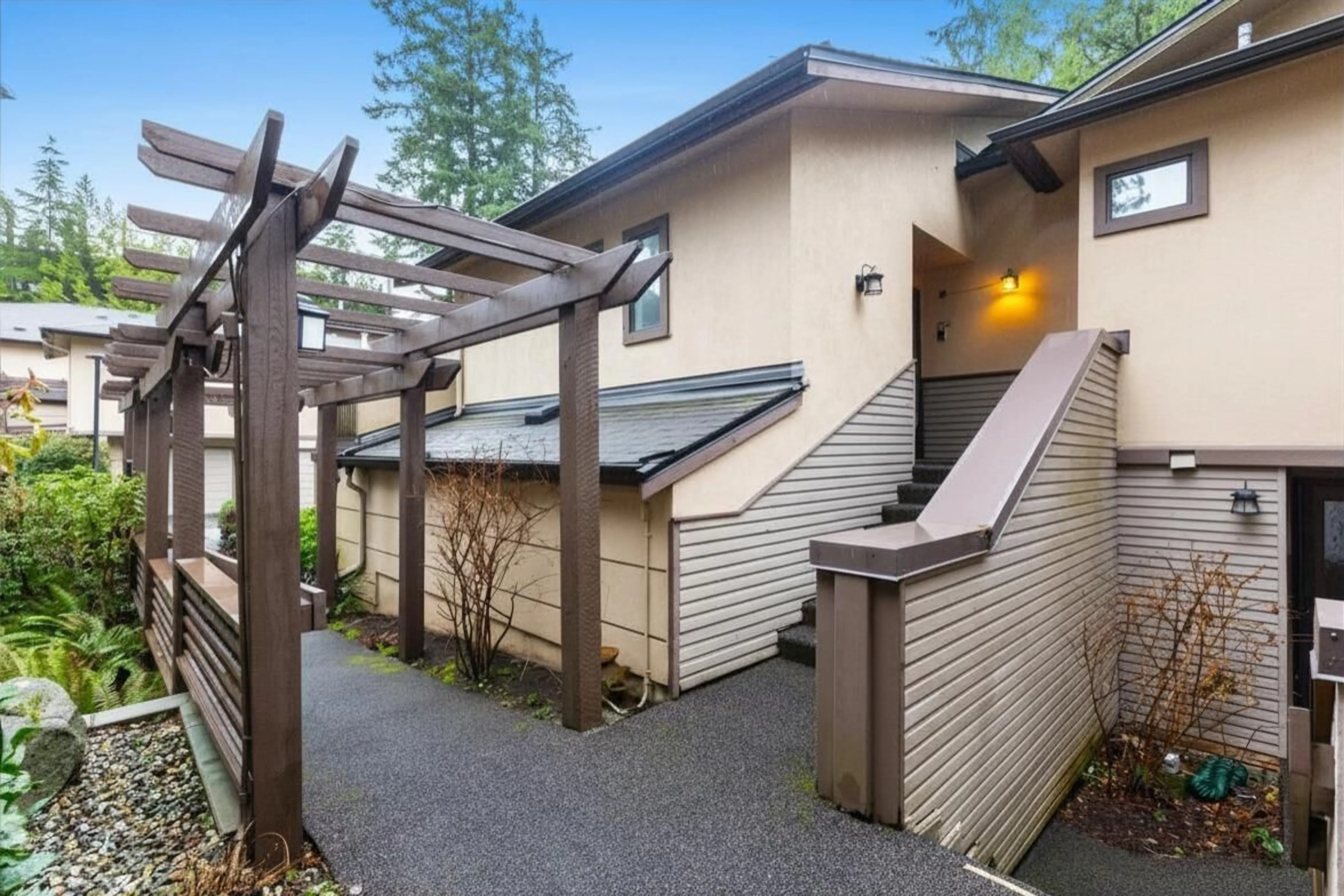 Patio, street for 104 - 12745 16 AVENUE, Surrey British Columbia V4A1N2