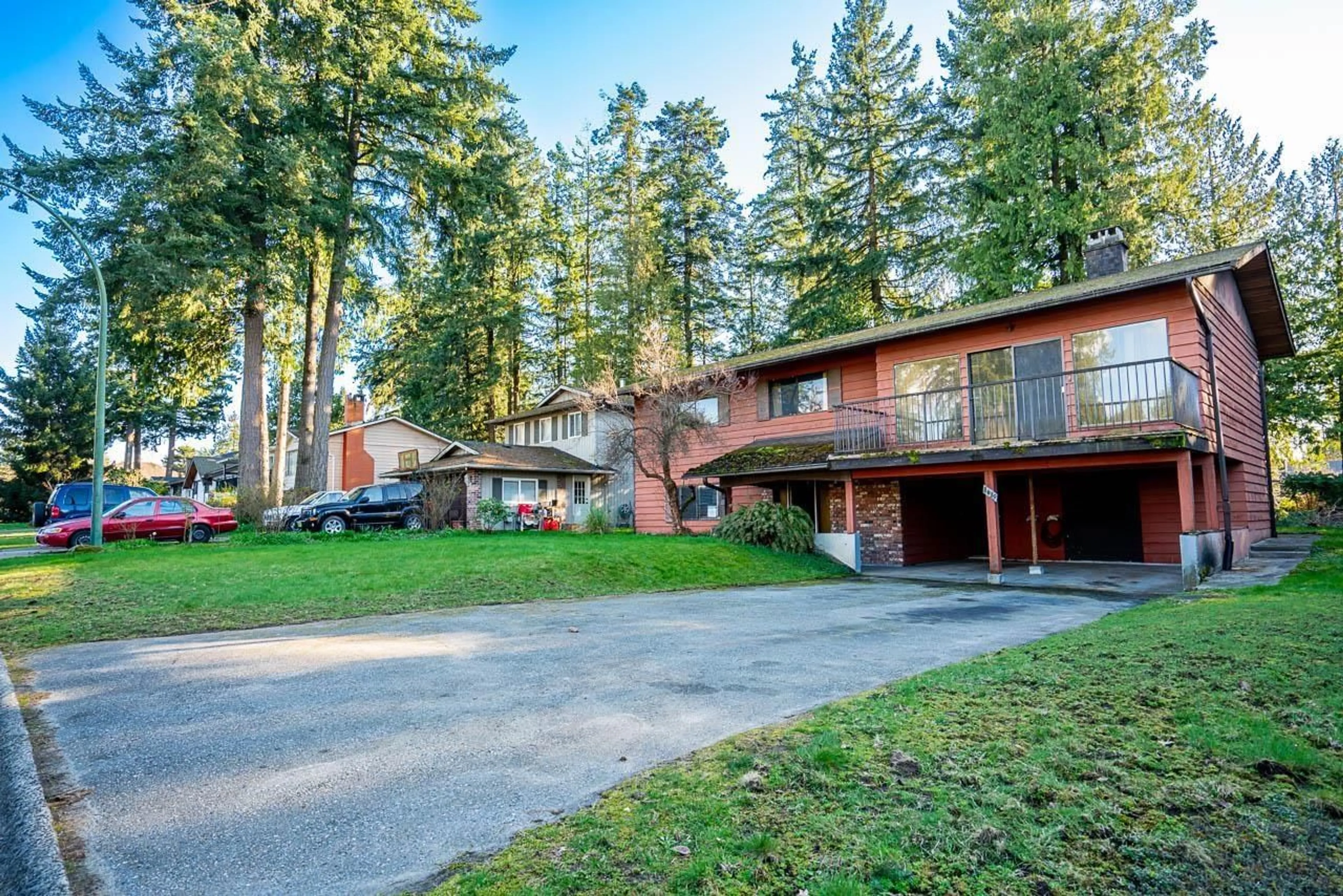 A pic from outside/outdoor area/front of a property/back of a property/a pic from drone, unknown for 8689 DELCREST DRIVE, Delta British Columbia V4C3Z5