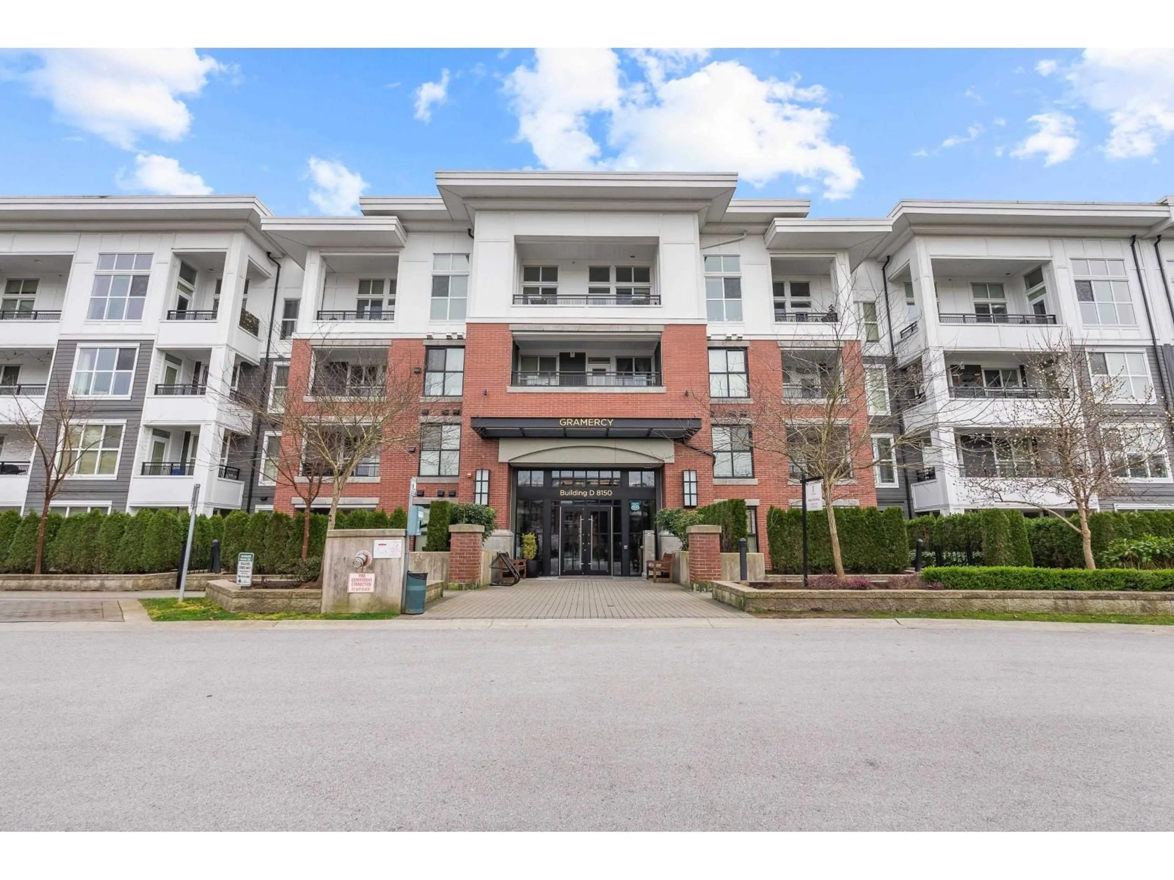 Indoor foyer for D221 - 8150 207 STREET, Langley British Columbia V2Y4J5