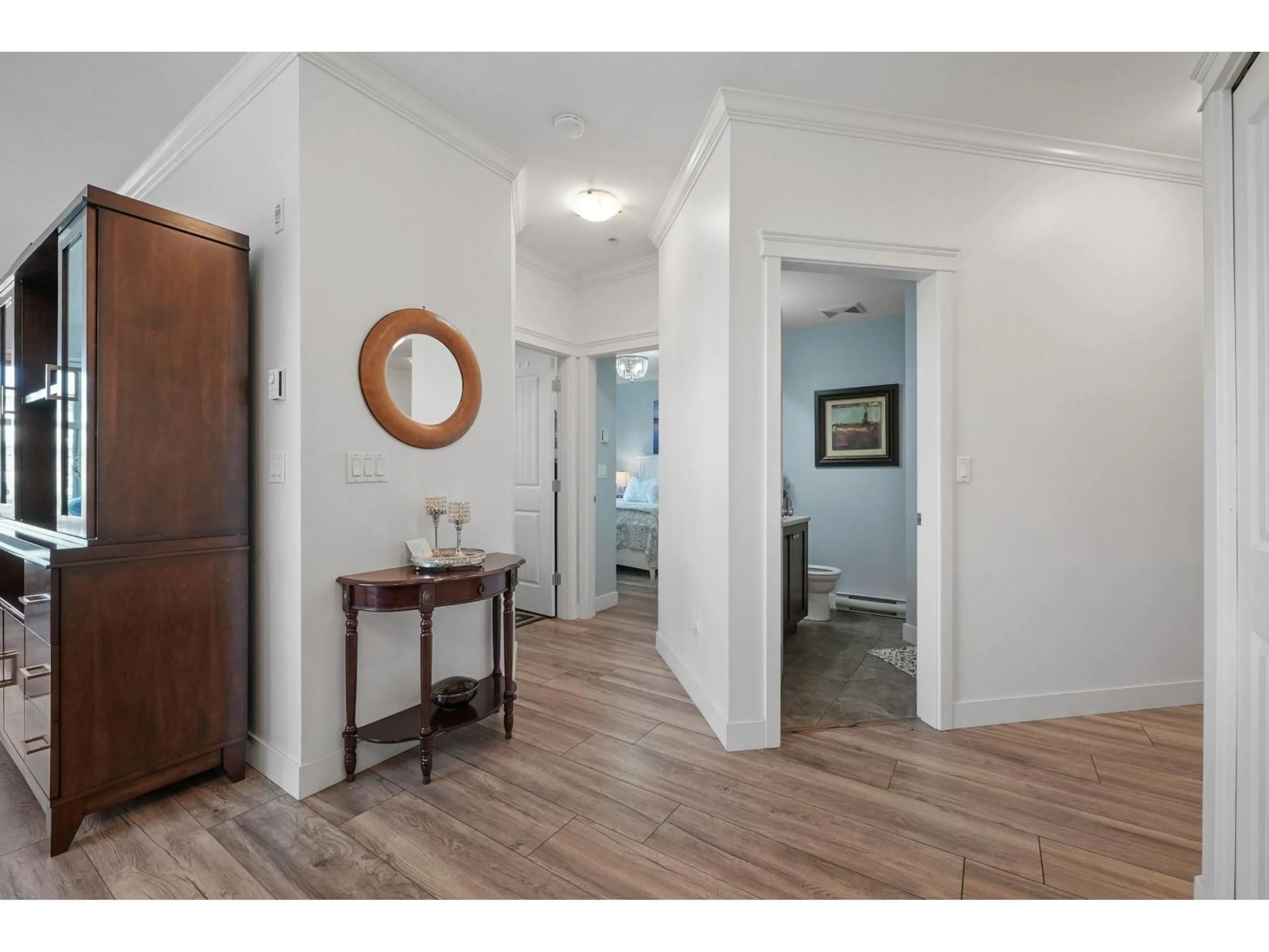 Indoor entryway for 213 - 17712 57A AVENUE, Surrey British Columbia V3S1J1