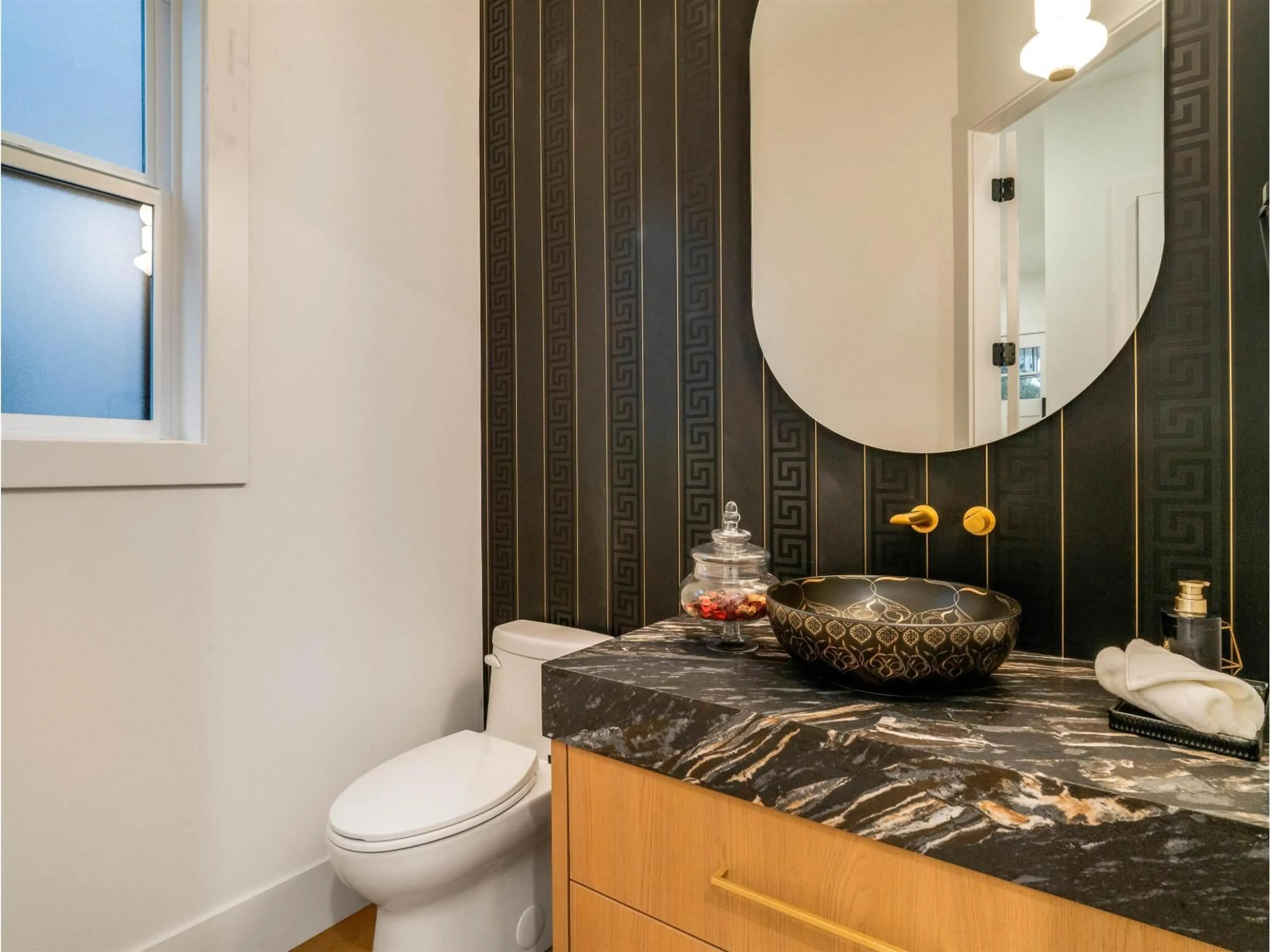 Contemporary bathroom, ceramic/tile floor for 11768 92 AVENUE, Delta British Columbia V4C3L4