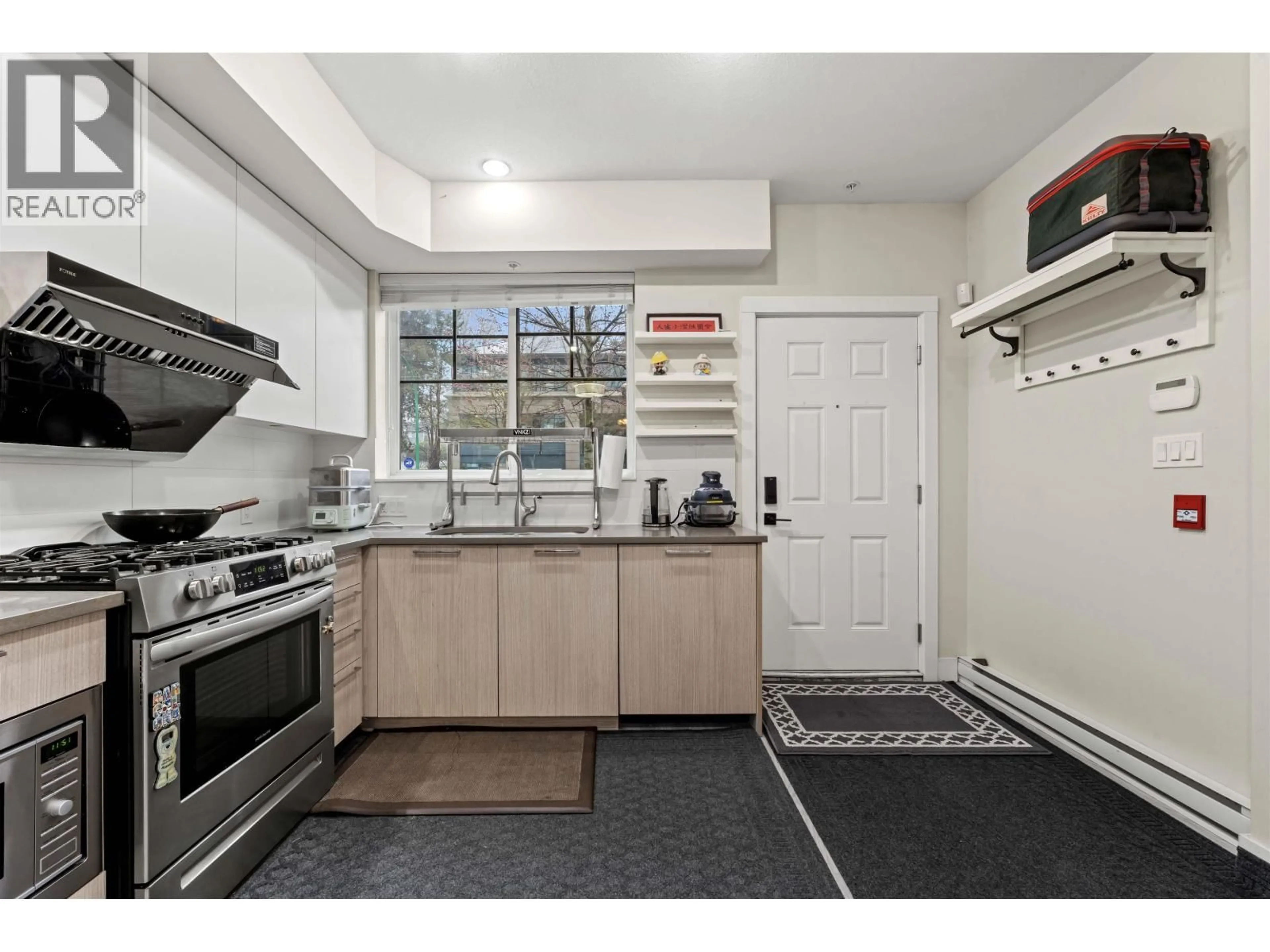 Standard kitchen, unknown for 7 - 5132 CANADA WAY, Burnaby British Columbia V5E0C3