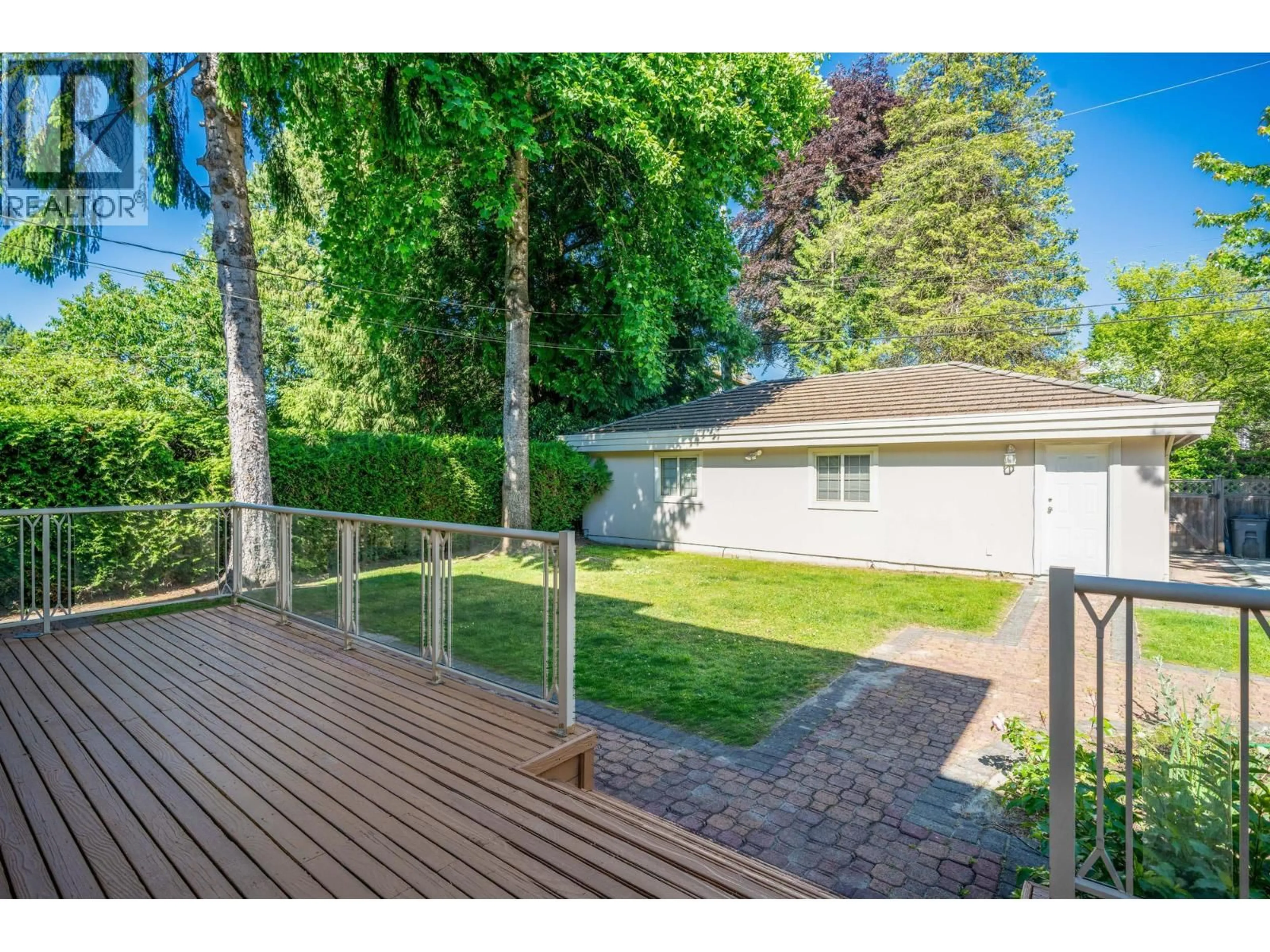 A pic from outside/outdoor area/front of a property/back of a property/a pic from drone, unknown for 7088 WILTSHIRE STREET, Vancouver British Columbia V6P5H5