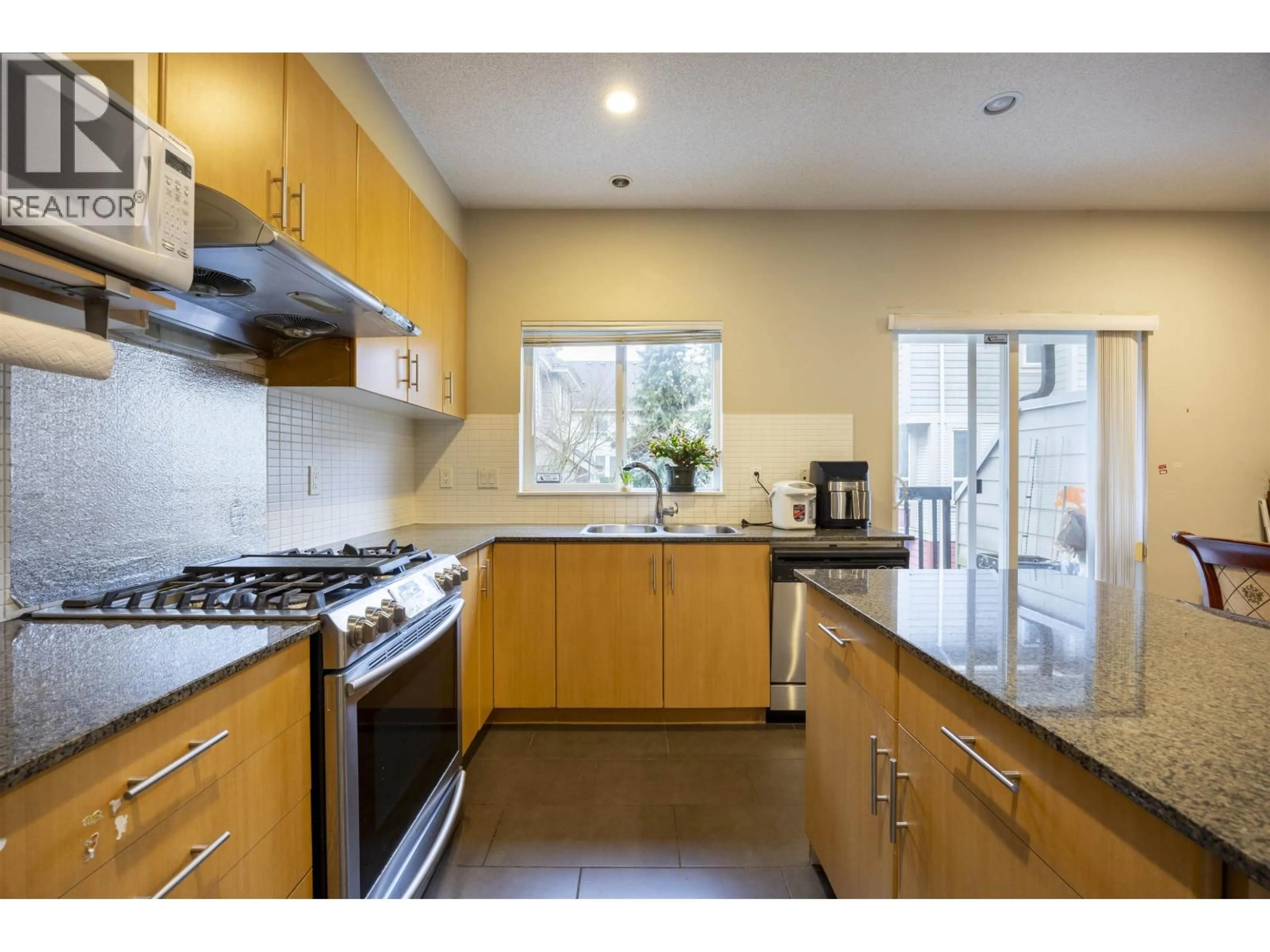 Standard kitchen, unknown for 51 - 9551 FERNDALE ROAD, Richmond British Columbia V6Y0A6