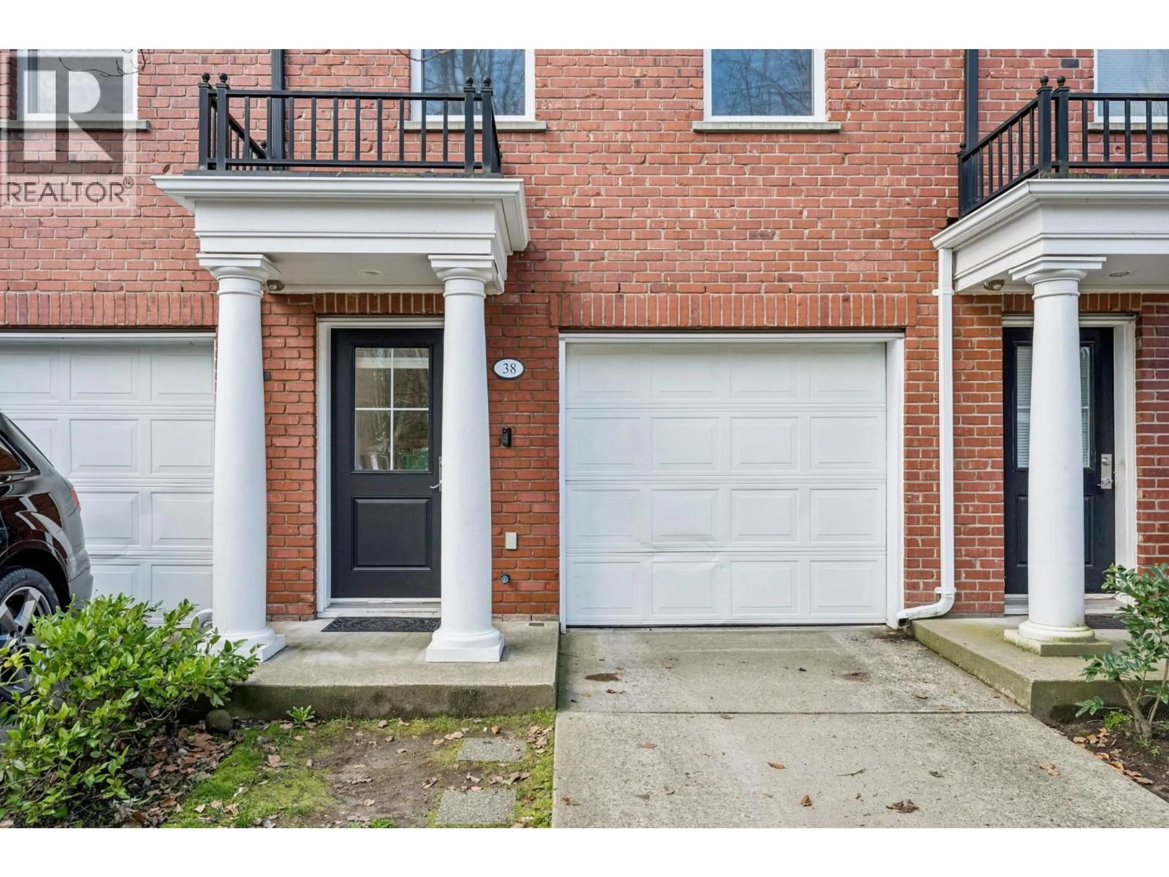 Home with brick exterior material, street for 38 - 19572 FRASER WAY, Pitt Meadows British Columbia V3Y0A9