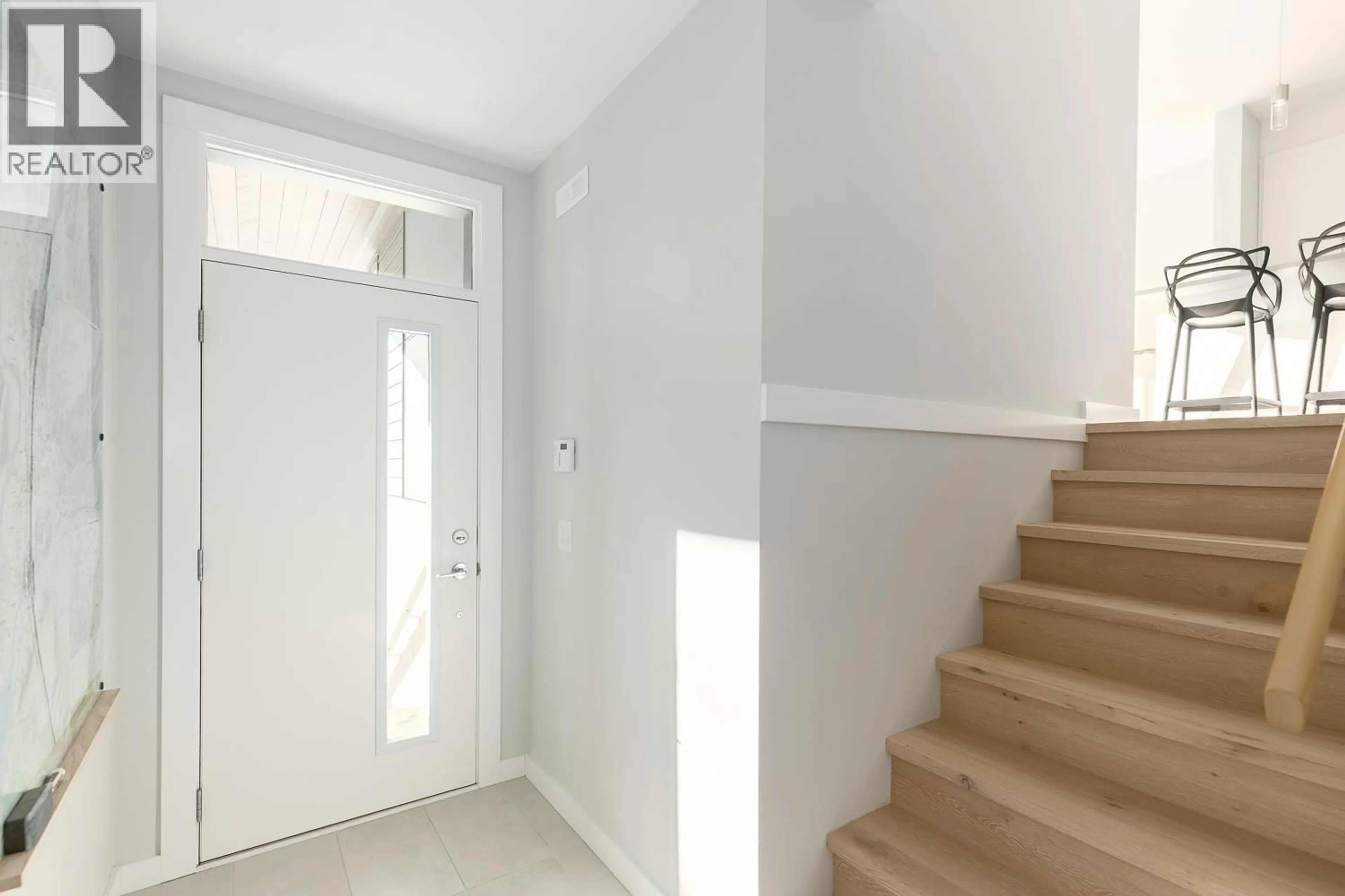 Unknown for 41324 HORIZON DRIVE, Squamish British Columbia V8B0Y7