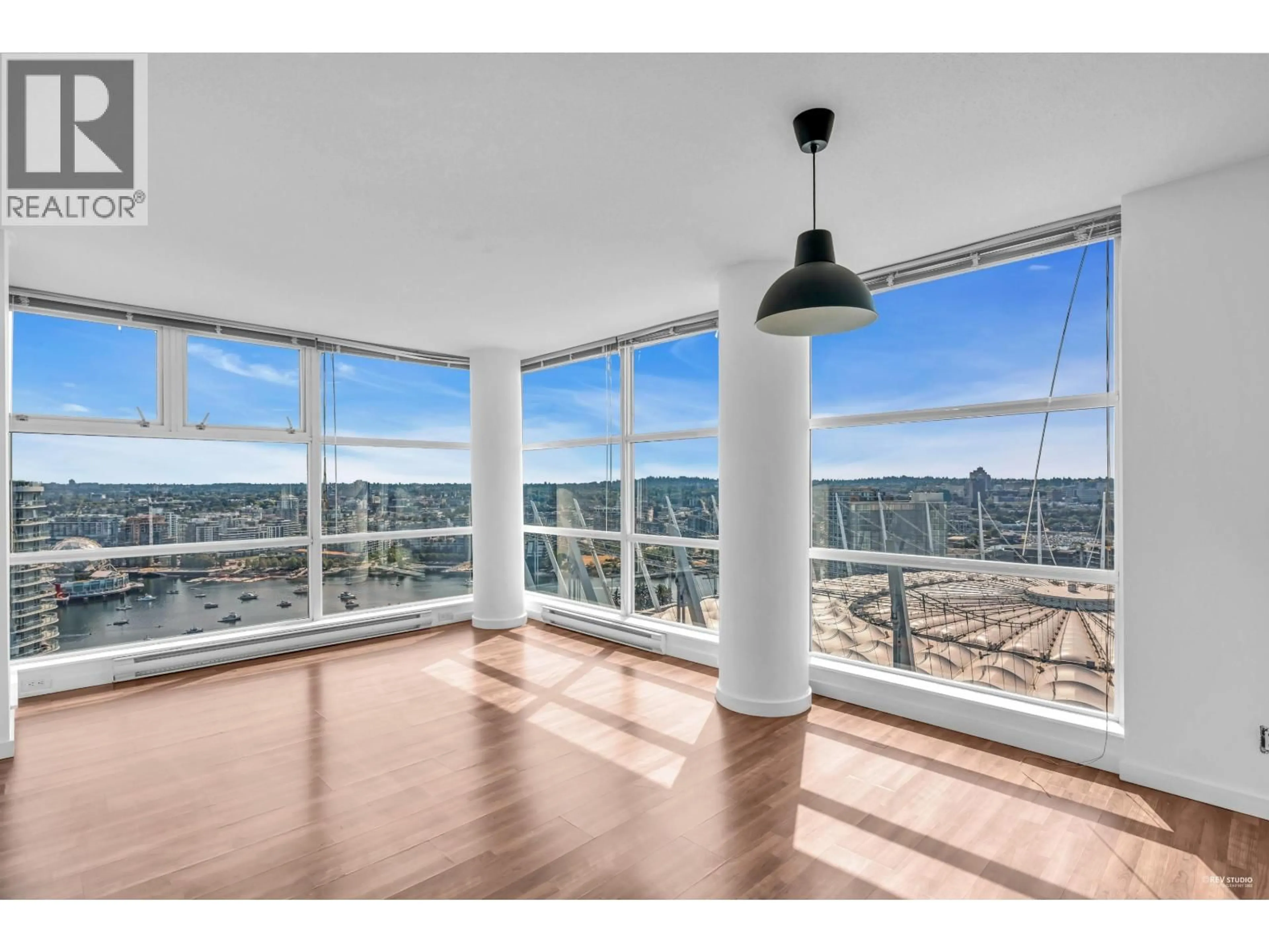 A pic of a room for 3201 - 111 GEORGIA STREET, Vancouver British Columbia V6B1T8