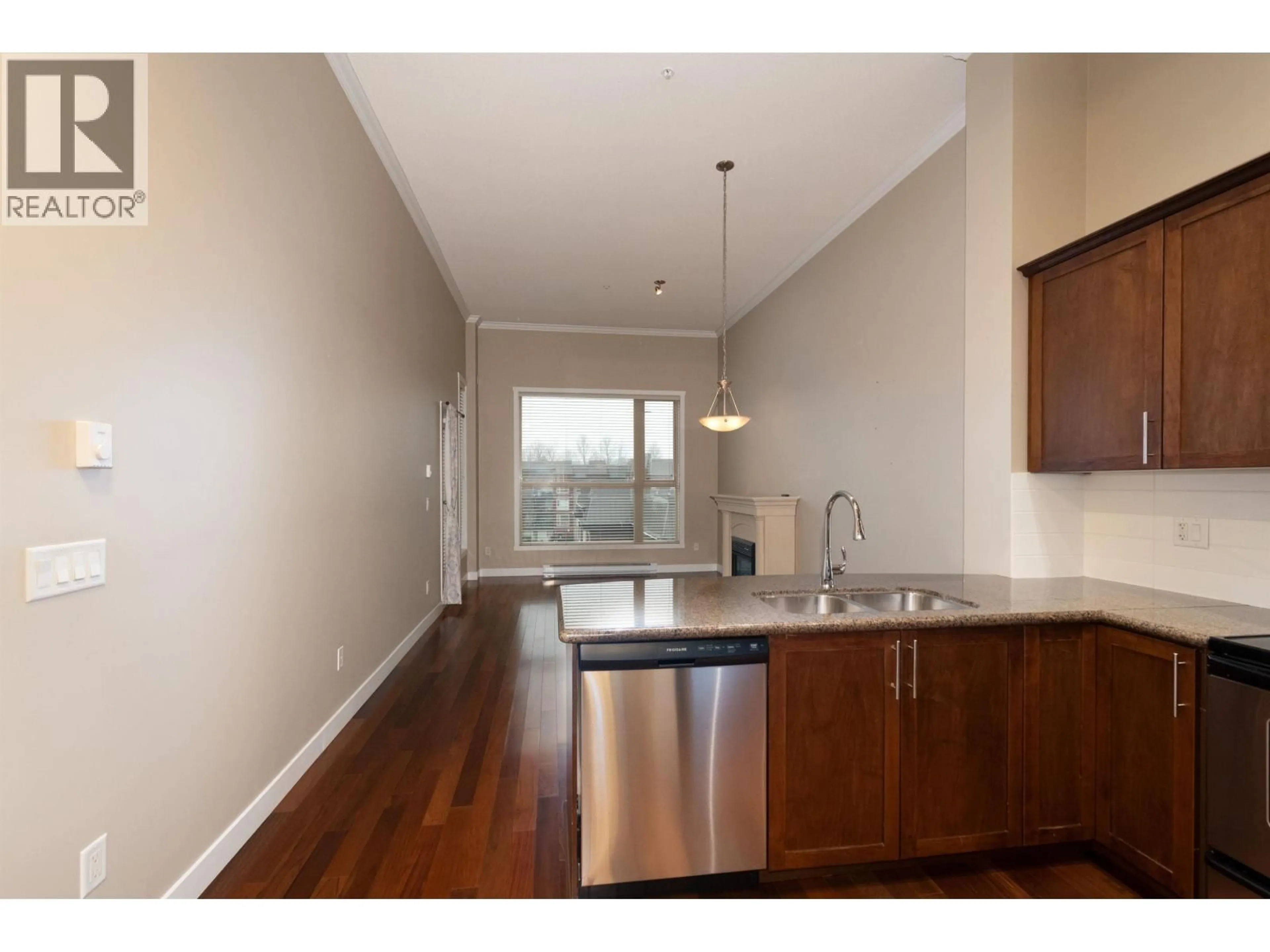 Unknown for 412 - 2627 SHAUGHNESSY STREET, Port Coquitlam British Columbia V3C0E1