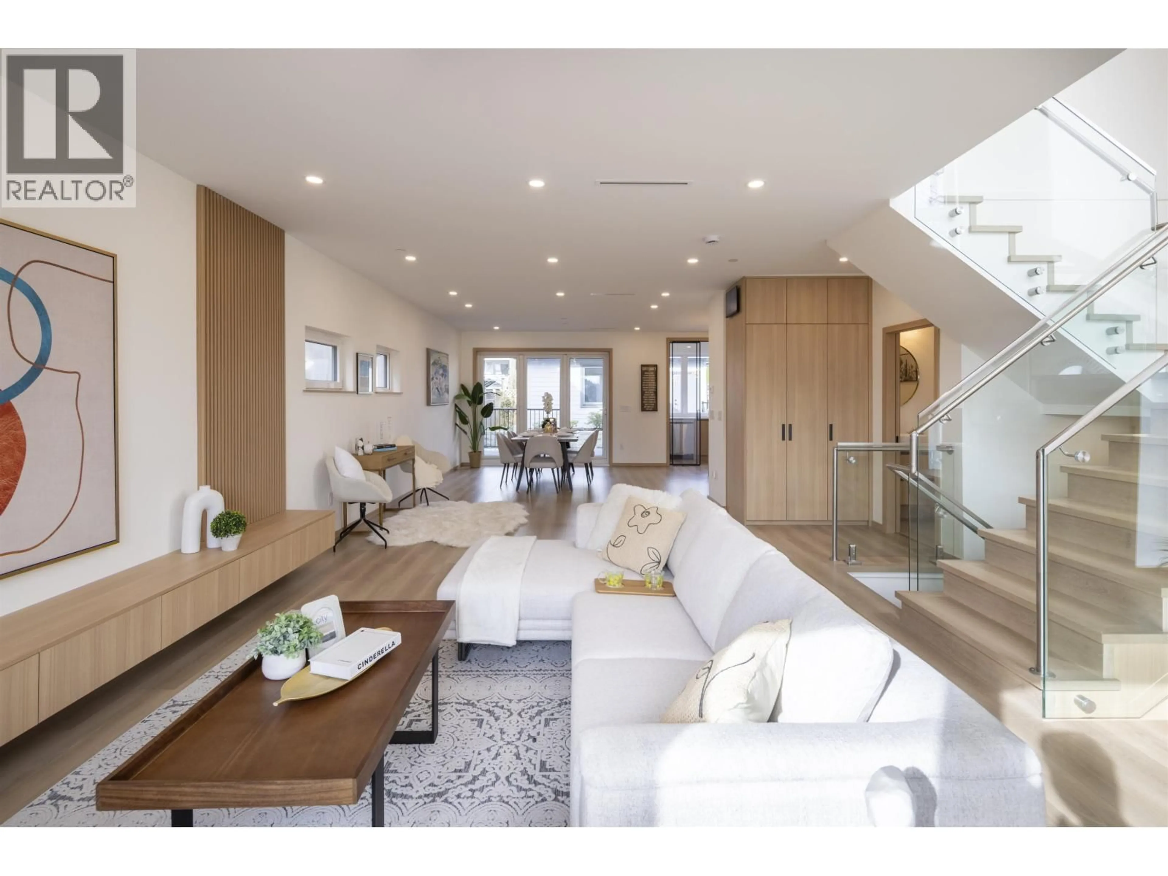 Living room with furniture, wood/laminate floor for 7 HOWARD AVENUE, Burnaby British Columbia V5B1J6