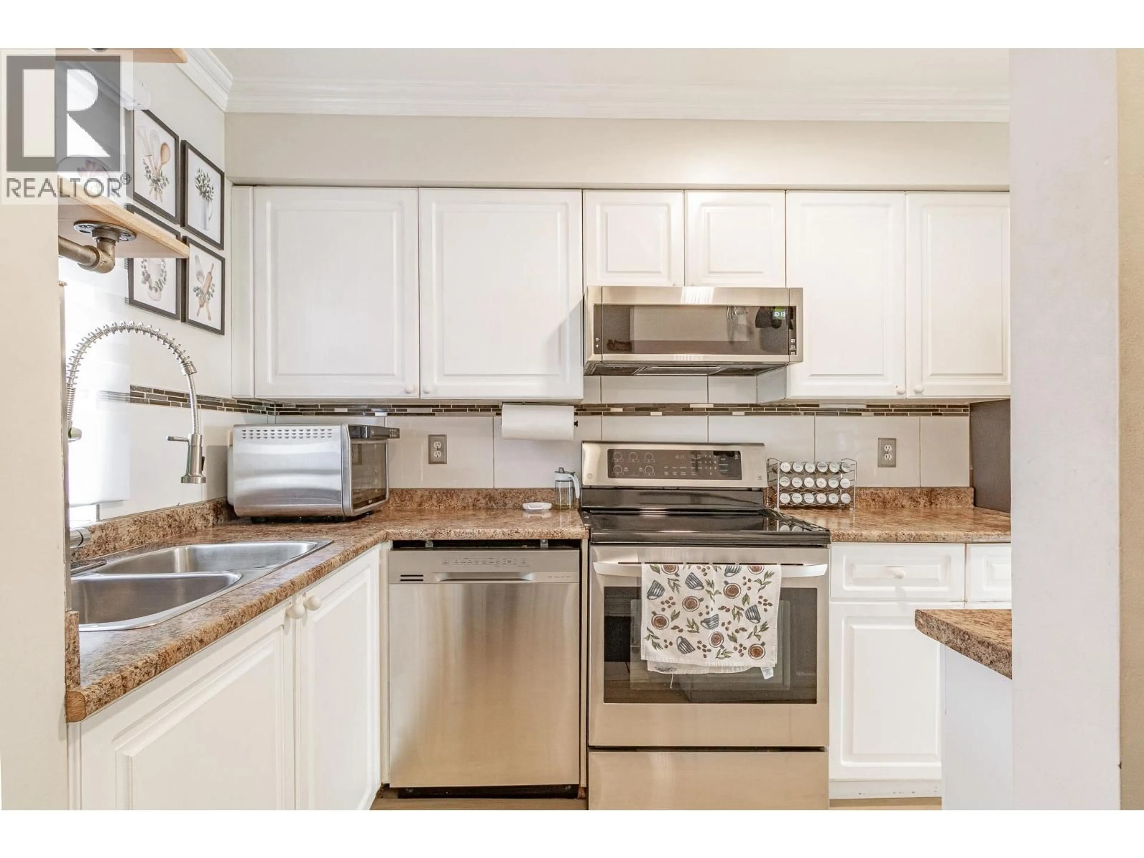 Standard kitchen, unknown for 107 - 1570 PRAIRIE AVENUE, Port Coquitlam British Columbia V3B1T4