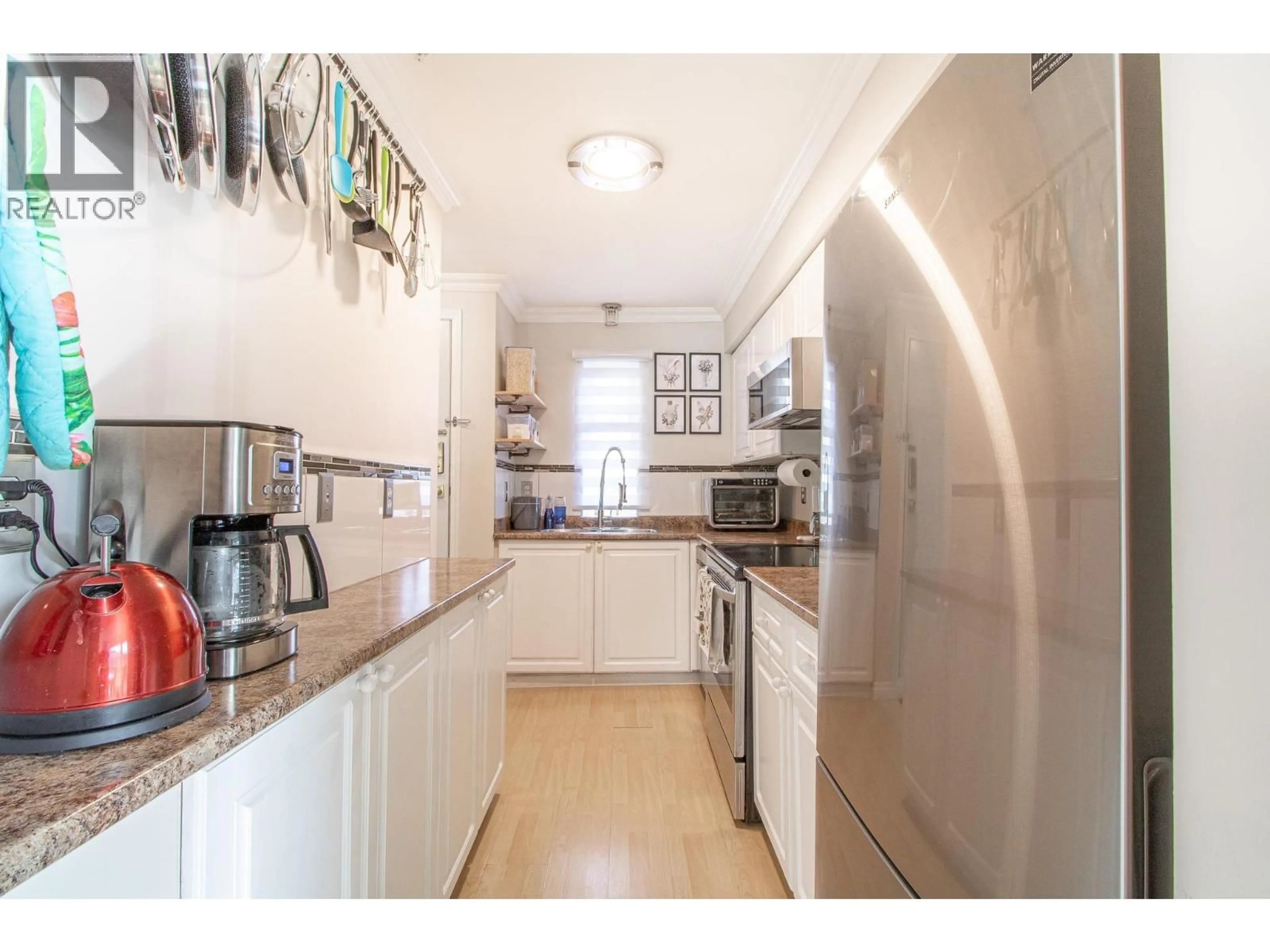 Standard kitchen, unknown for 107 - 1570 PRAIRIE AVENUE, Port Coquitlam British Columbia V3B1T4