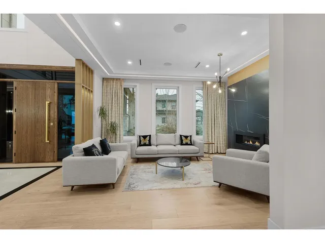 6122 152A STREET, Surrey