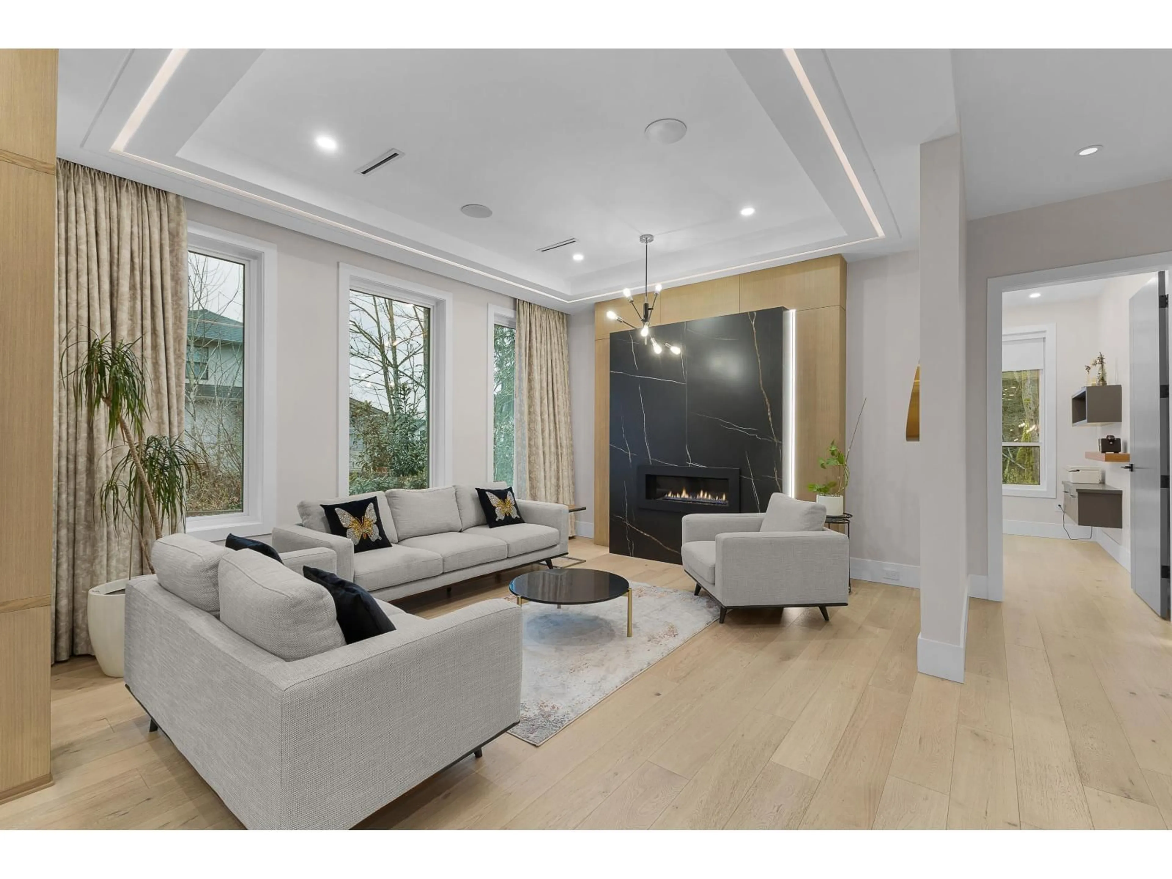 Living room with furniture, unknown for 6122 152A STREET, Surrey British Columbia V3S1E7