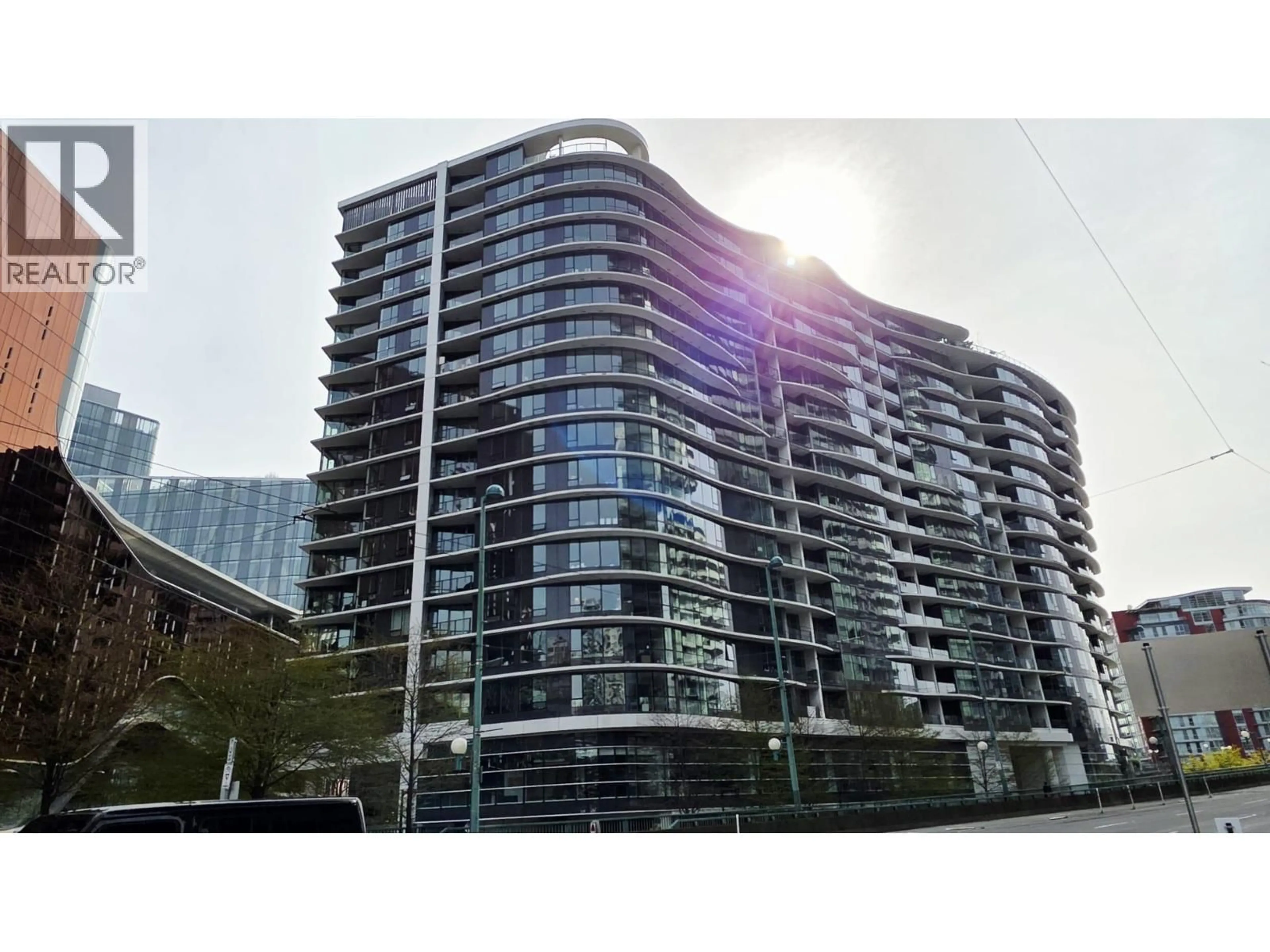 Blurry image for 1020 - 68 SMITHE STREET, Vancouver British Columbia V6B0P4