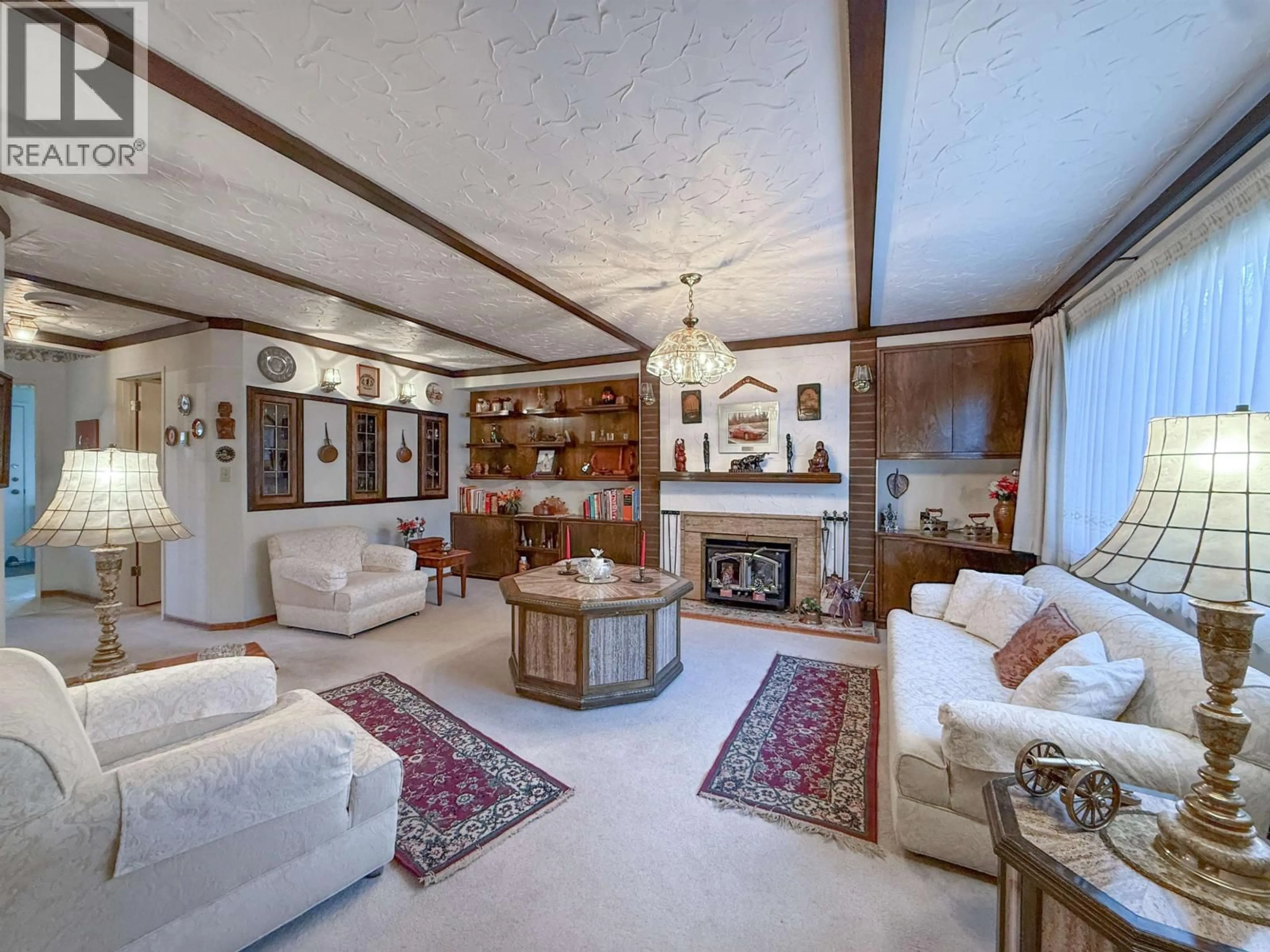 Living room with furniture, unknown for 6816 ONTARIO STREET, Vancouver British Columbia V5X3B3