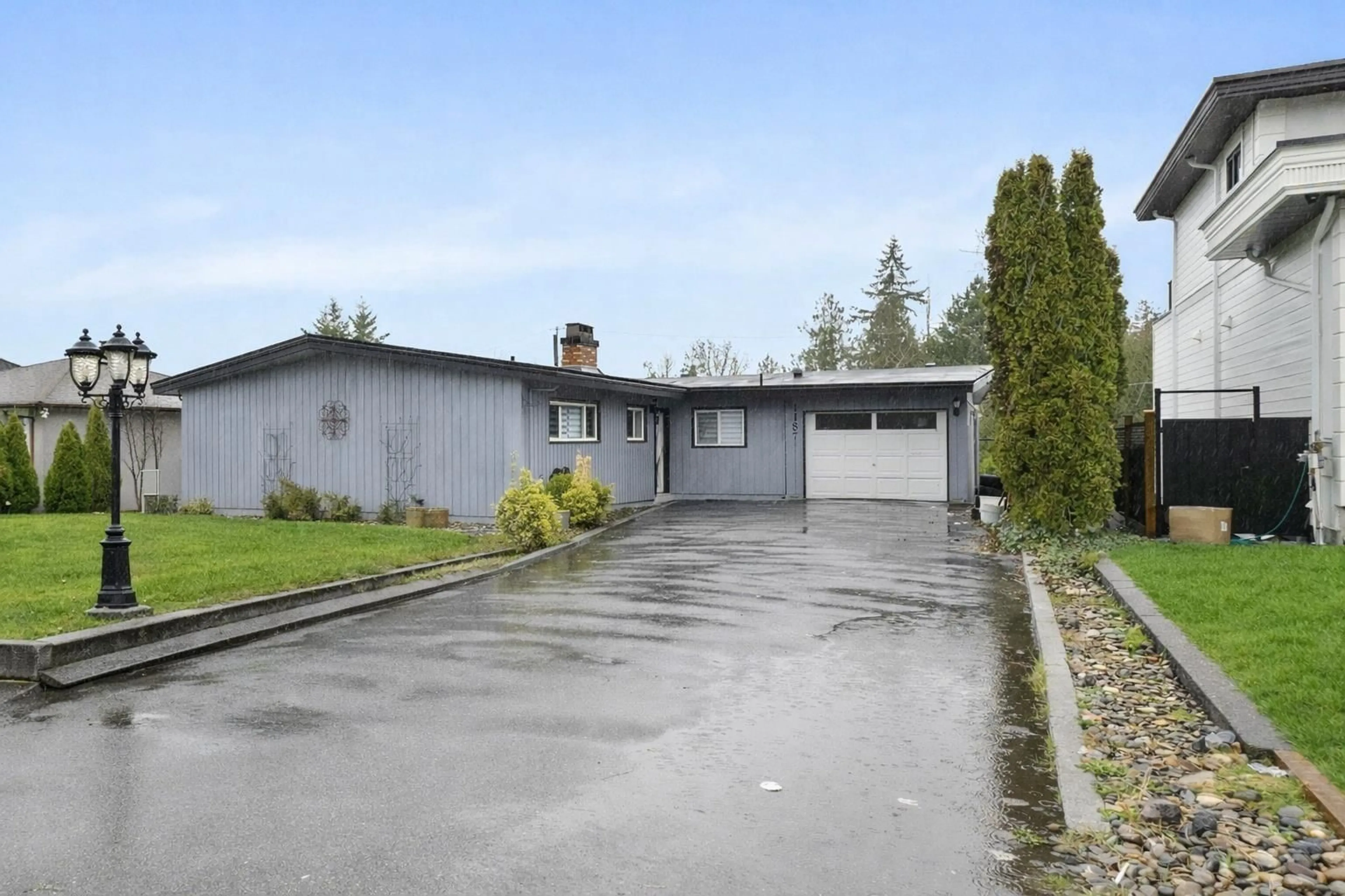 A pic from outside/outdoor area/front of a property/back of a property/a pic from drone, street for 11875 99A AVENUE, Surrey British Columbia V3V2P9