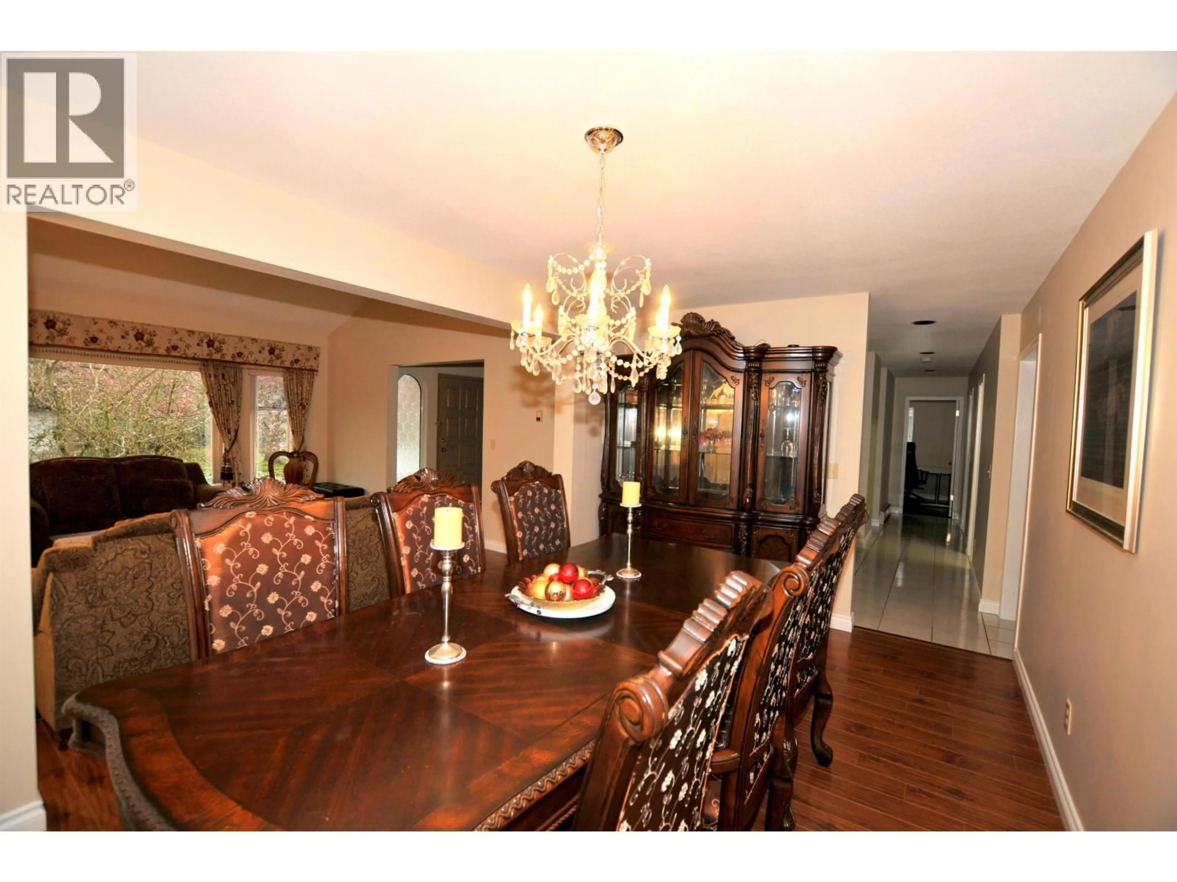 Dining room, wood/laminate floor for 6823 GRANT PLACE, Burnaby British Columbia V5B4X4
