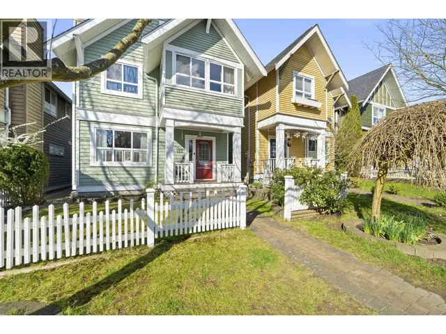 133 STAR CRESCENT, New Westminster 3