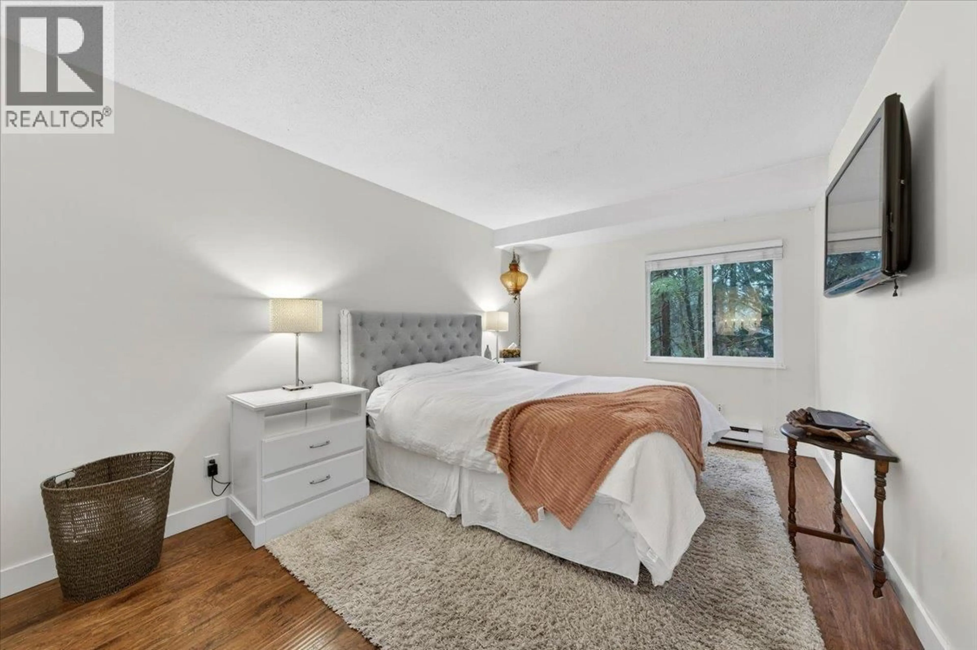 Bedroom with bed, unknown for 44 - 1240 FALCON DRIVE, Coquitlam British Columbia V3E2B4