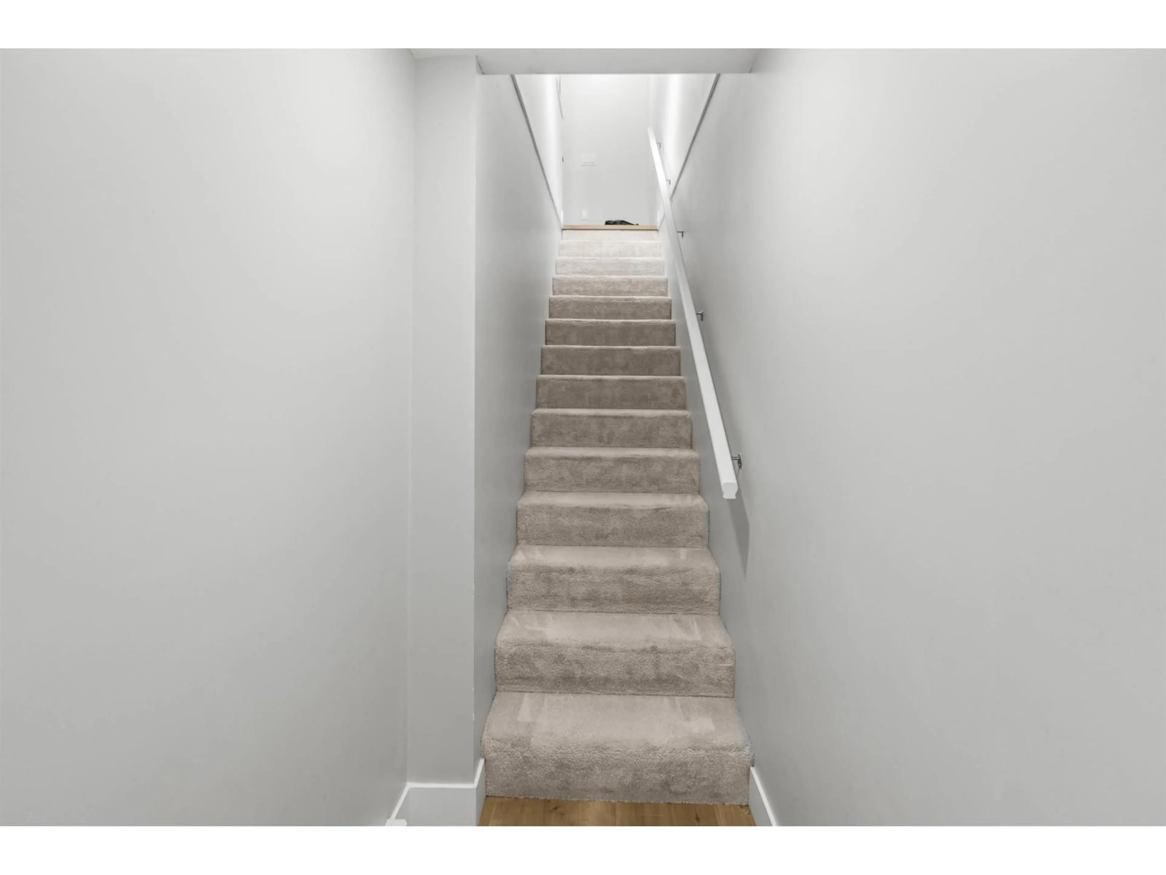 Stairs for 505 - 2267 MCKENZIE ROAD, Abbotsford British Columbia V2S0M9