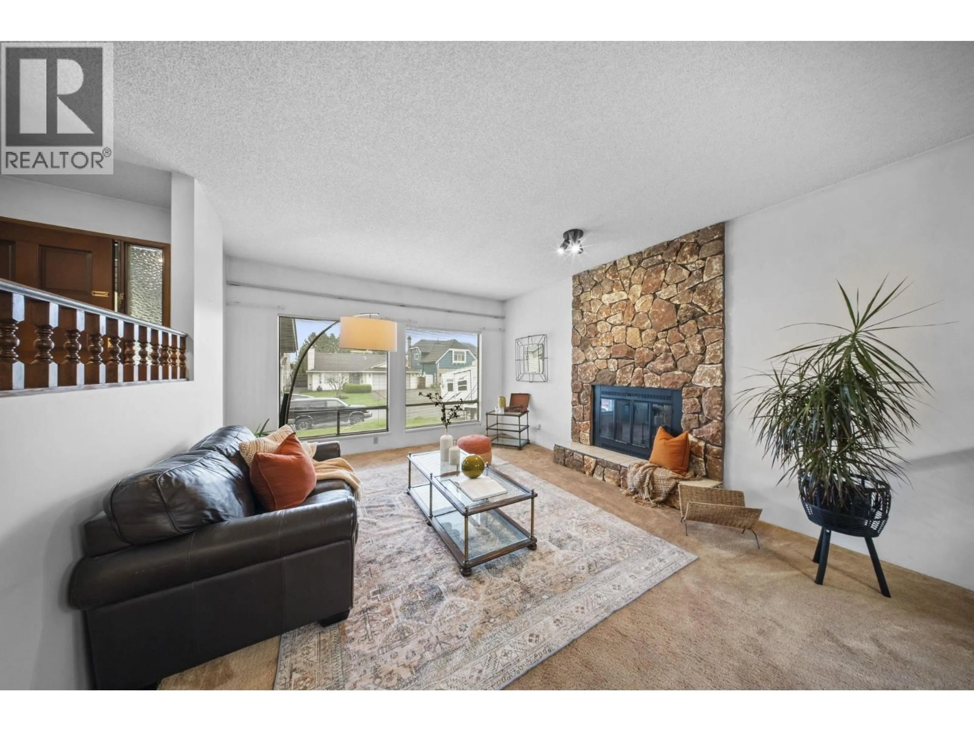 Living room with furniture, unknown for 1940 LEACOCK STREET, Port Coquitlam British Columbia V3C4V4