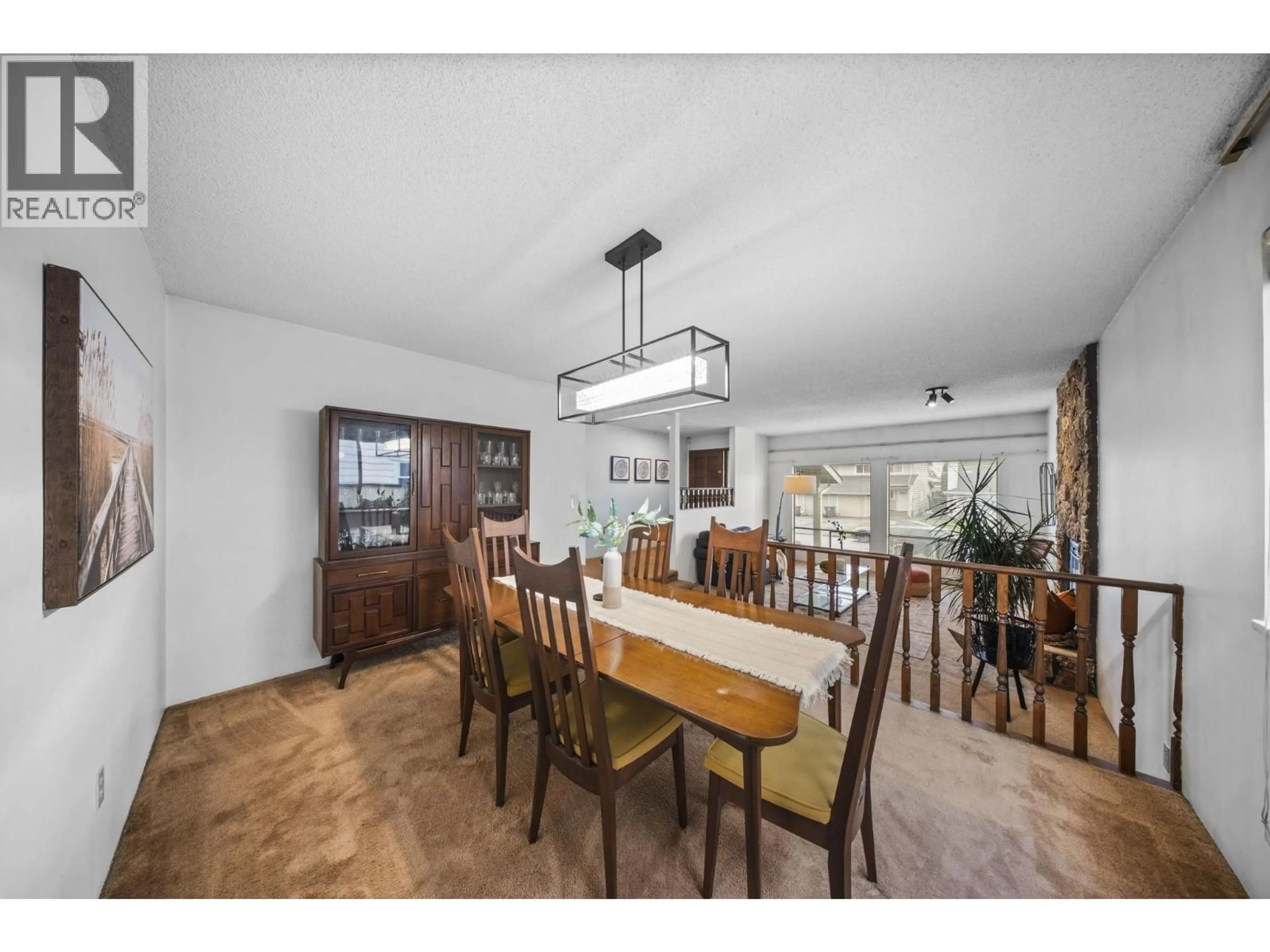 Dining room, wood/laminate floor for 1940 LEACOCK STREET, Port Coquitlam British Columbia V3C4V4