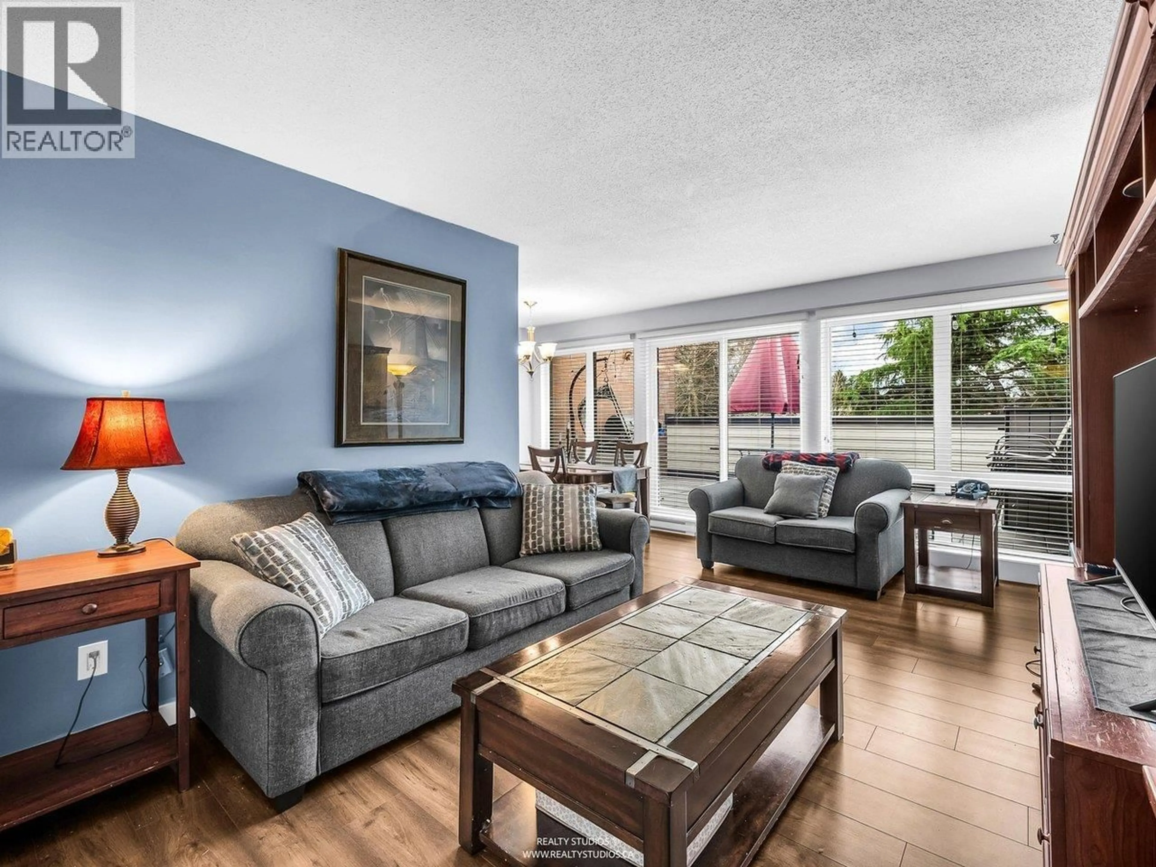 Living room with furniture, unknown for 21 - 10200 4TH AVENUE, Richmond British Columbia V7E1V3