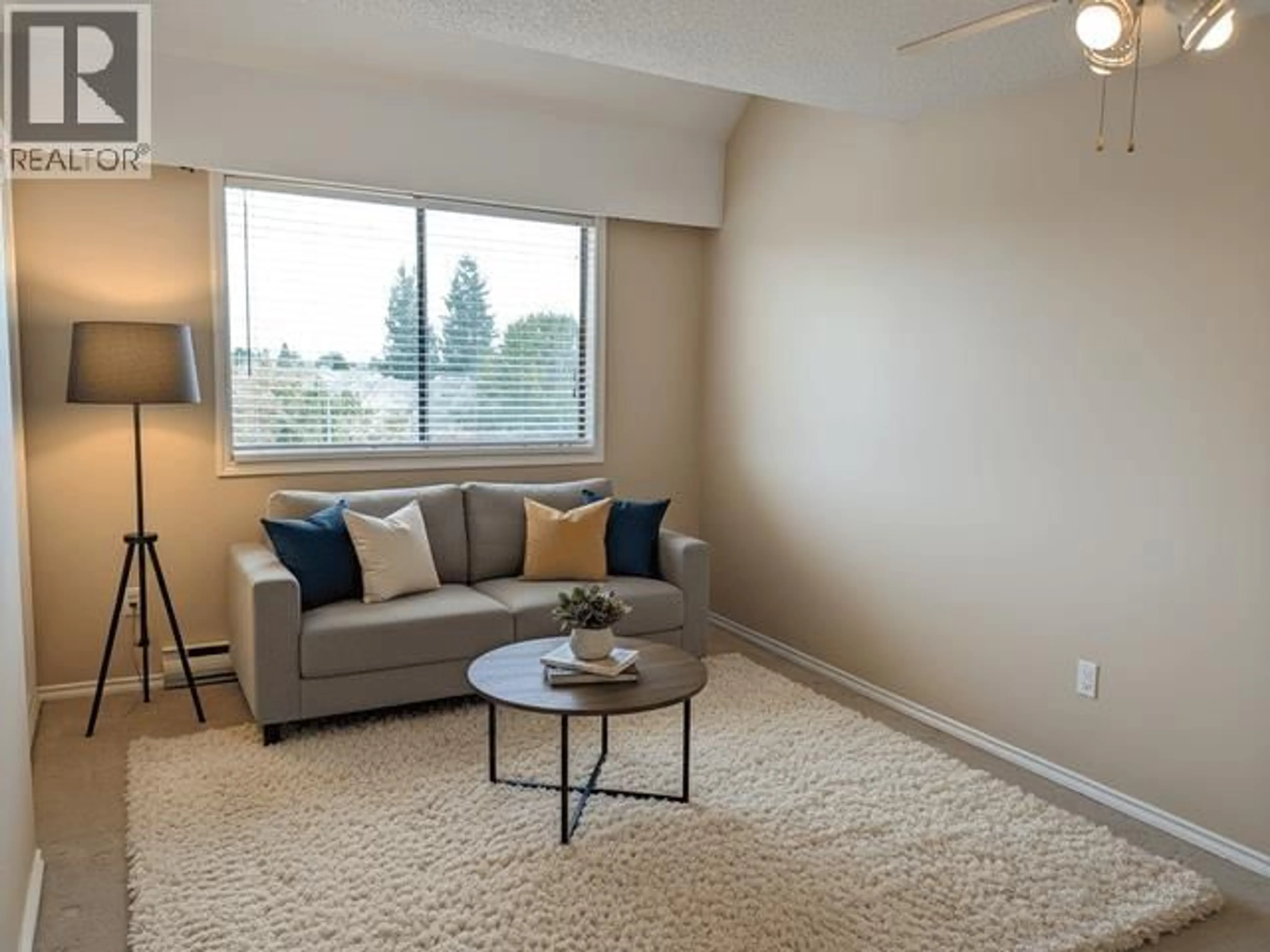 Living room with furniture, carpet floor for 408 - 8120 COLONIAL DRIVE, Richmond British Columbia V7C4T7