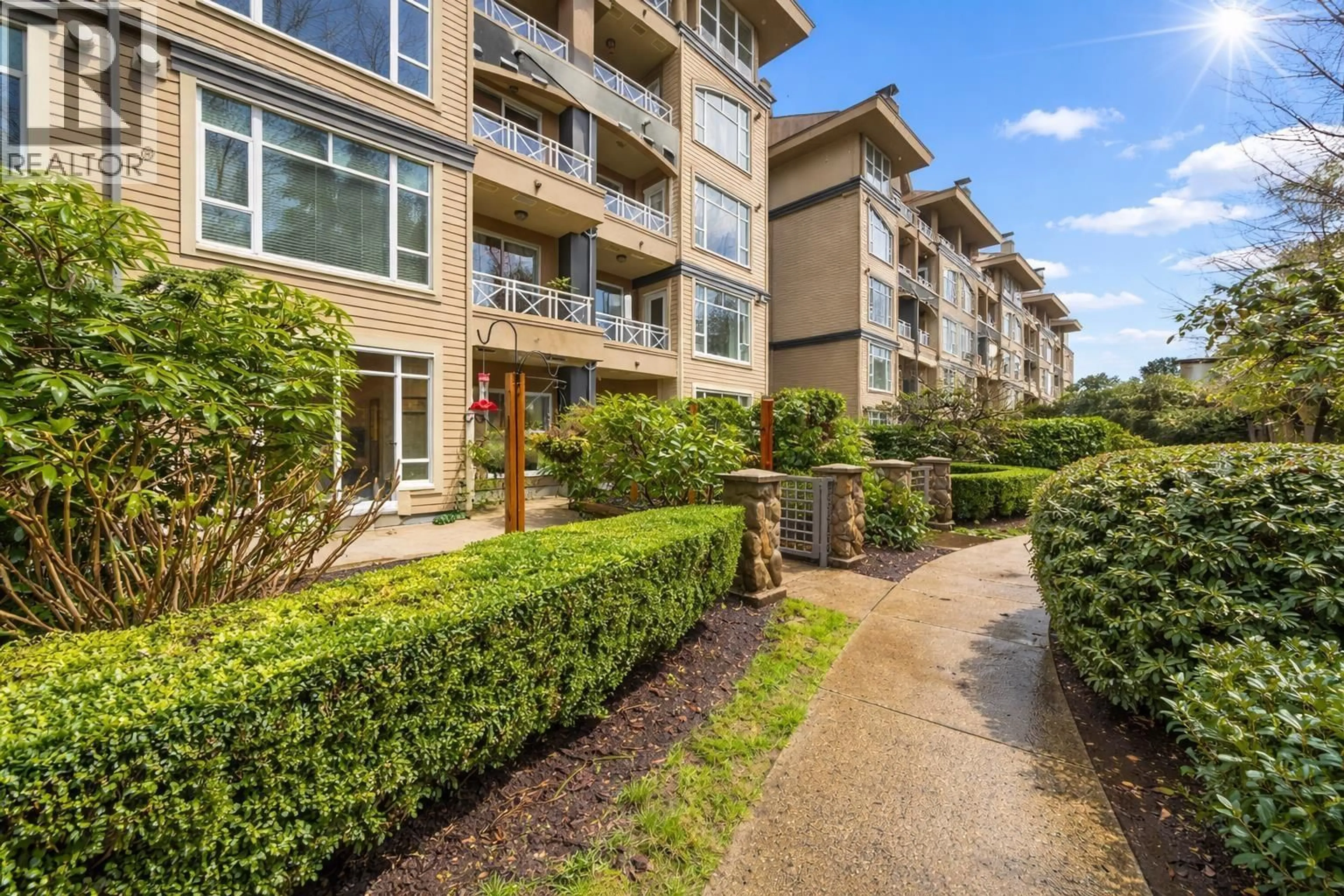 Patio, unknown for 211 - 3600 WINDCREST DRIVE, North Vancouver British Columbia V7G2S5