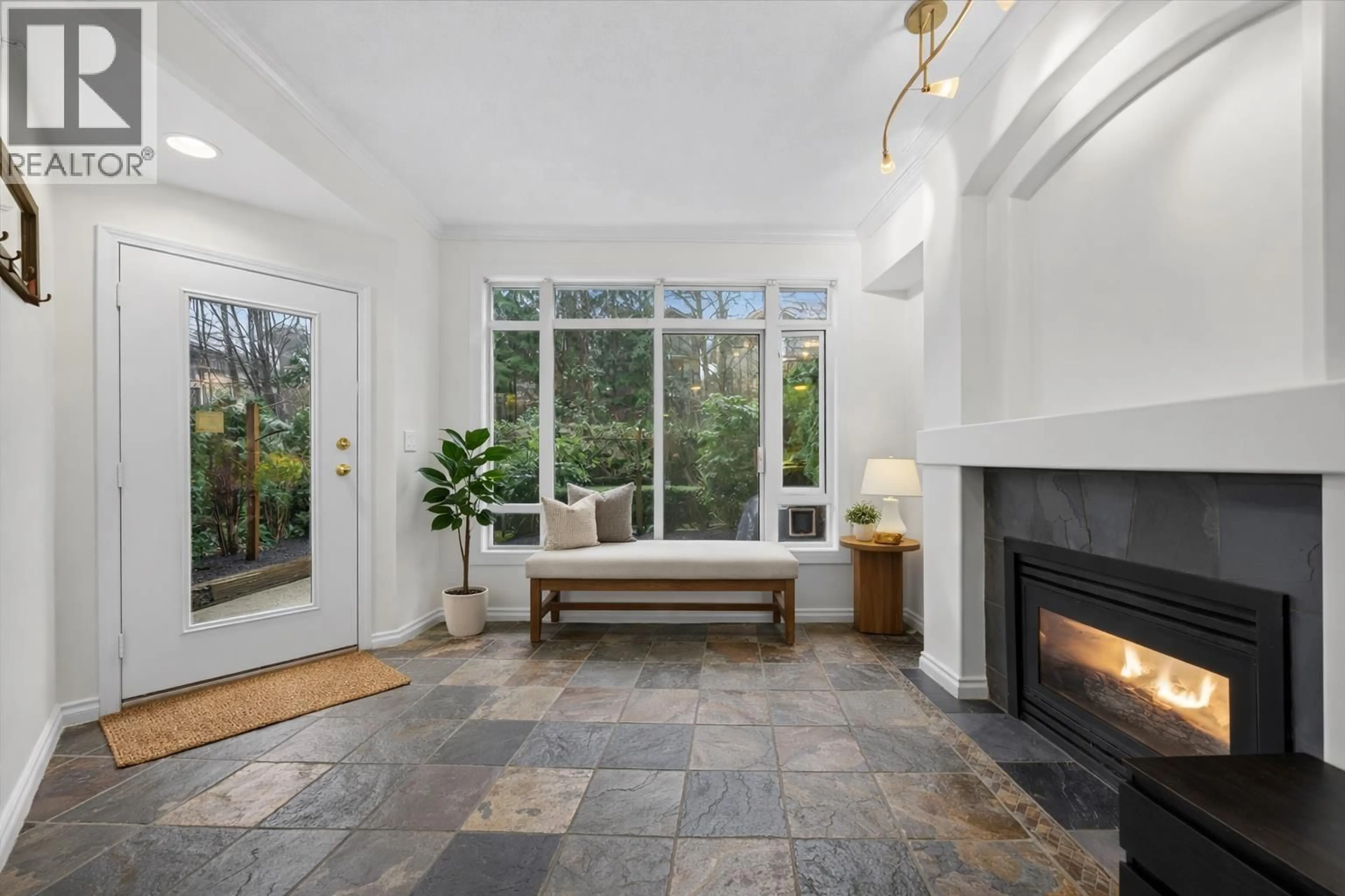 Unknown for 211 - 3600 WINDCREST DRIVE, North Vancouver British Columbia V7G2S5