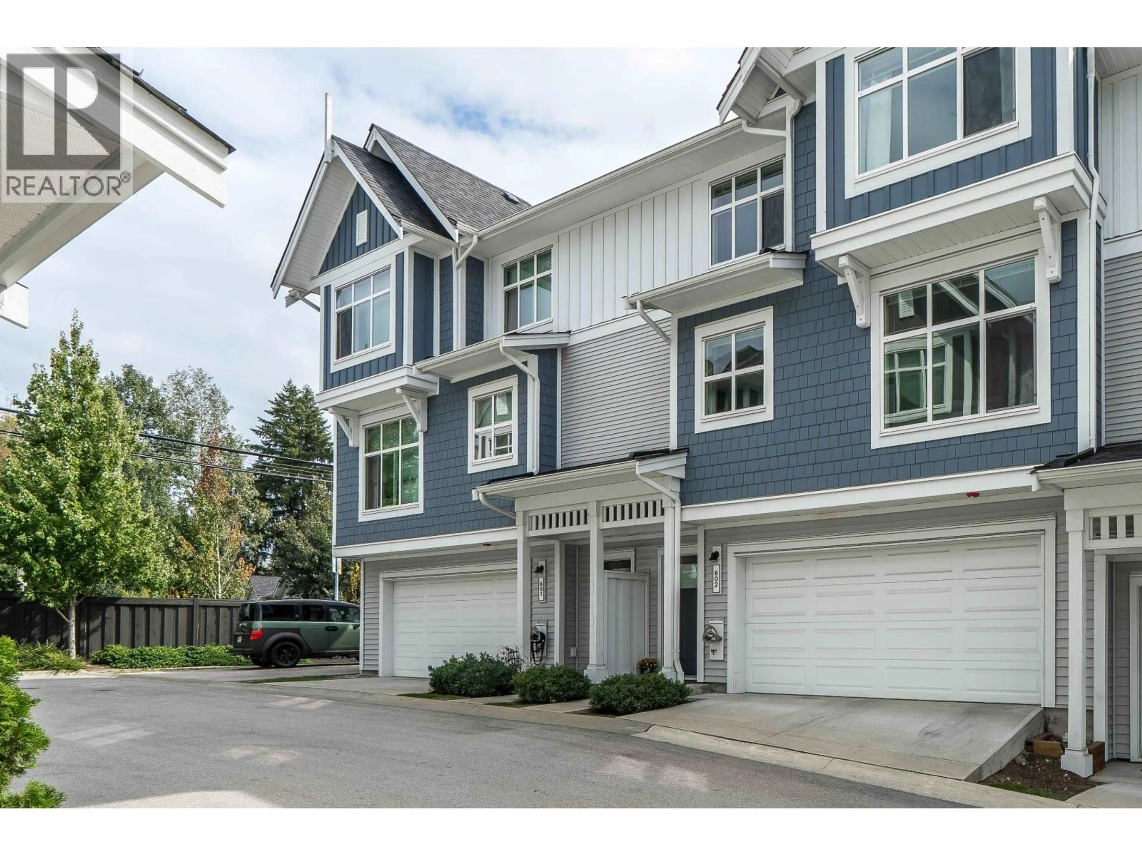 Home with vinyl exterior material, street for 602 - 11295 PAZARENA PLACE, Maple Ridge British Columbia V2X4K9