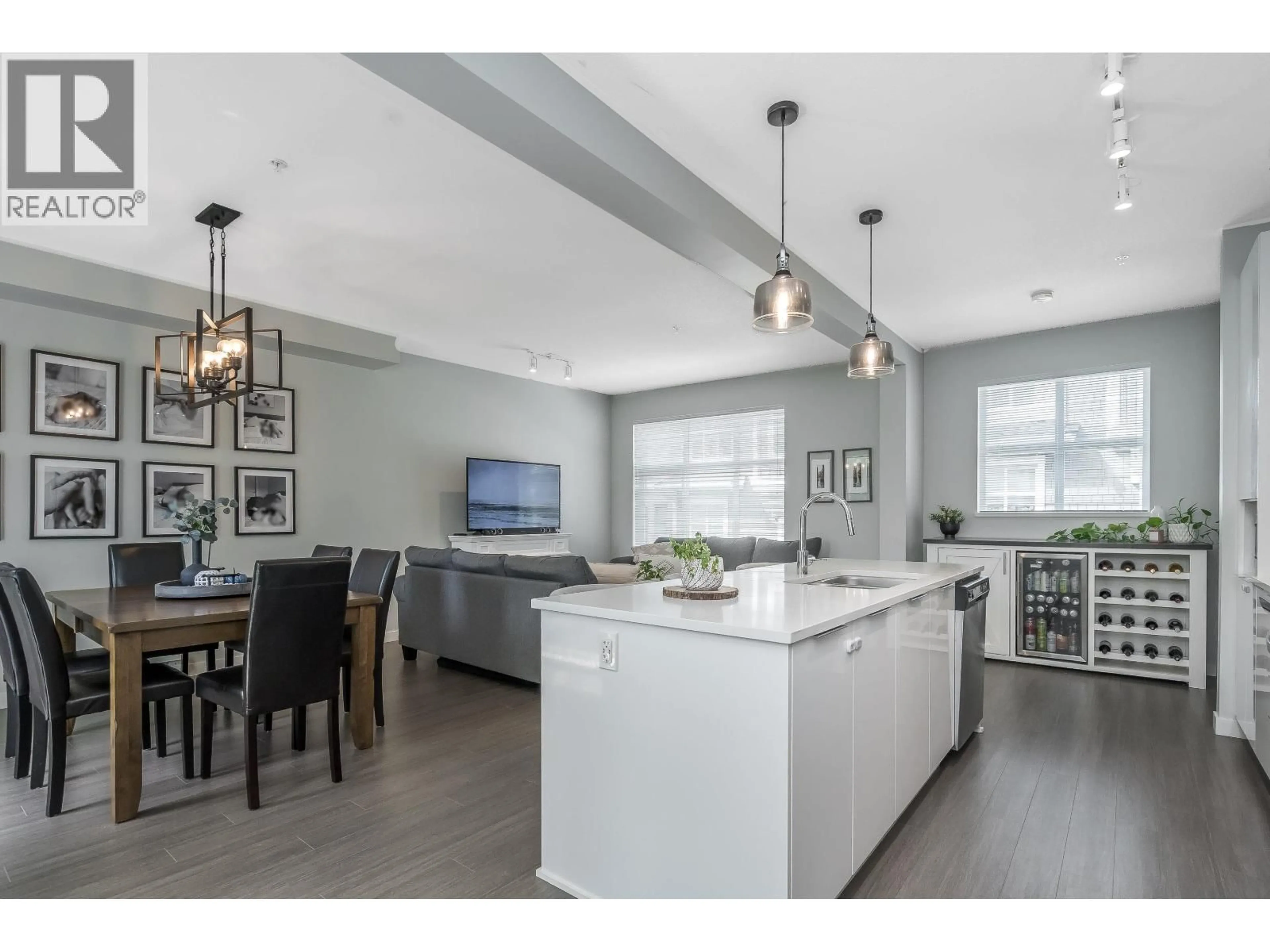 Open concept kitchen, unknown for 602 - 11295 PAZARENA PLACE, Maple Ridge British Columbia V2X4K9