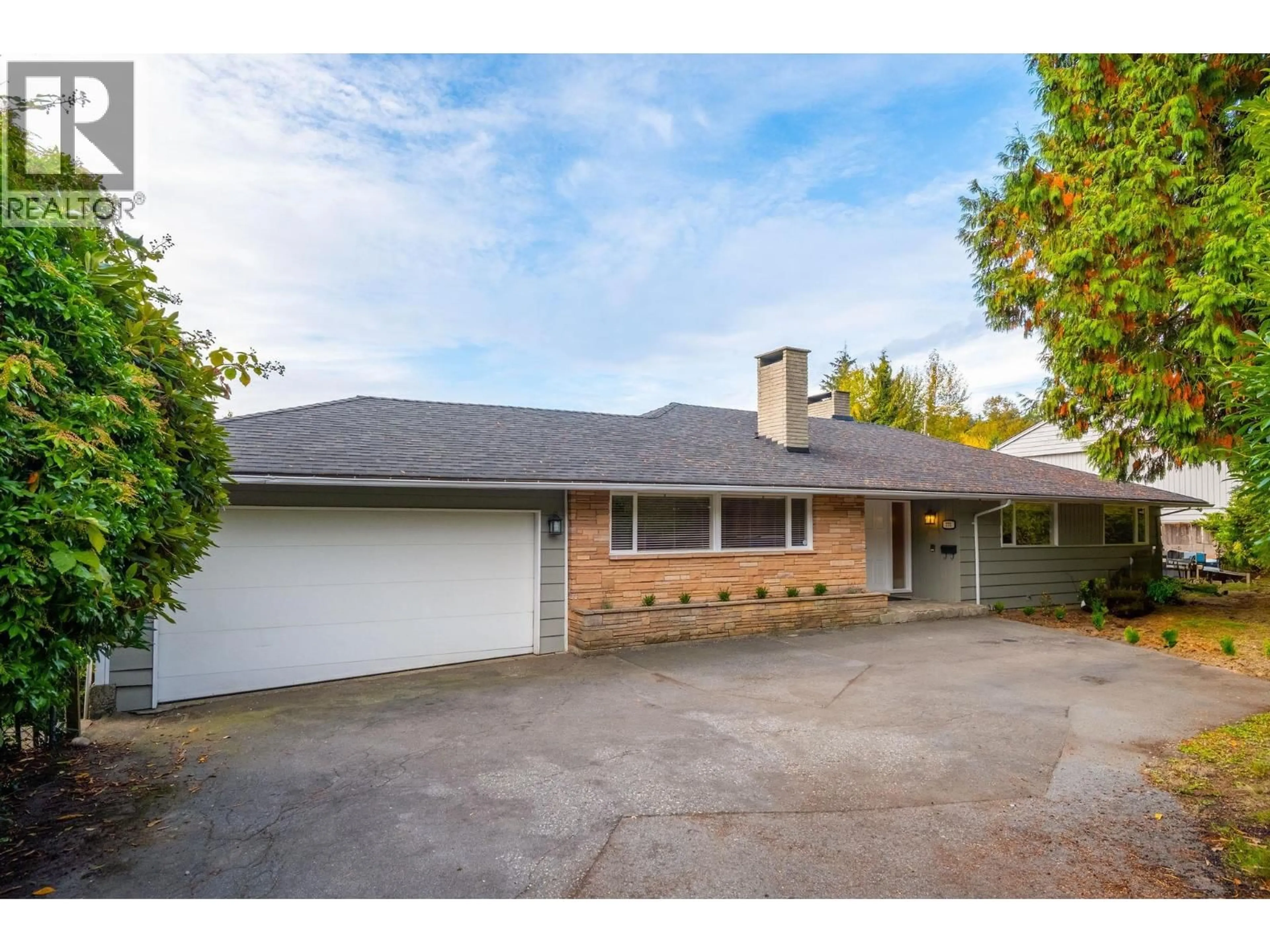 Unknown for 775 SOUTHBOROUGH DRIVE, West Vancouver British Columbia V7S1N1