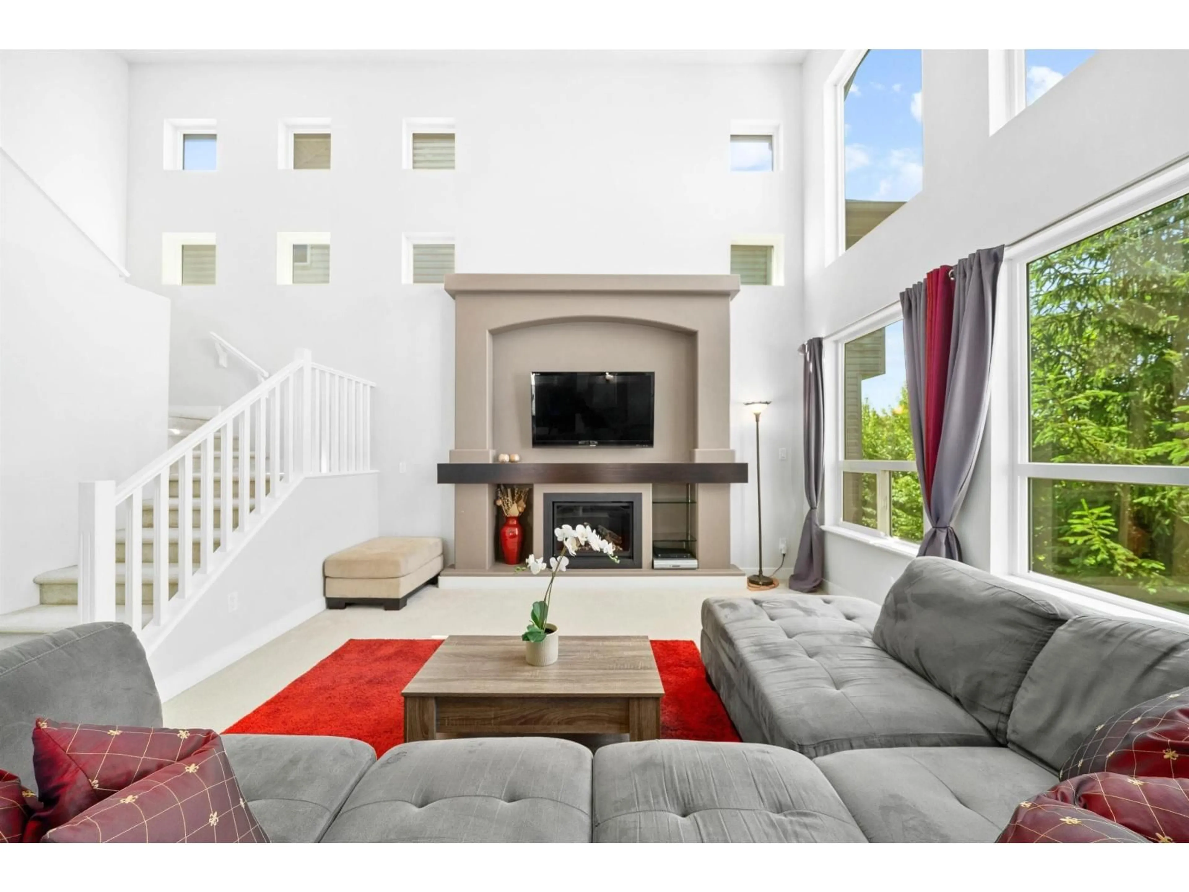 Living room with furniture, unknown for 7037 178 STREET, Surrey British Columbia V3S8S2